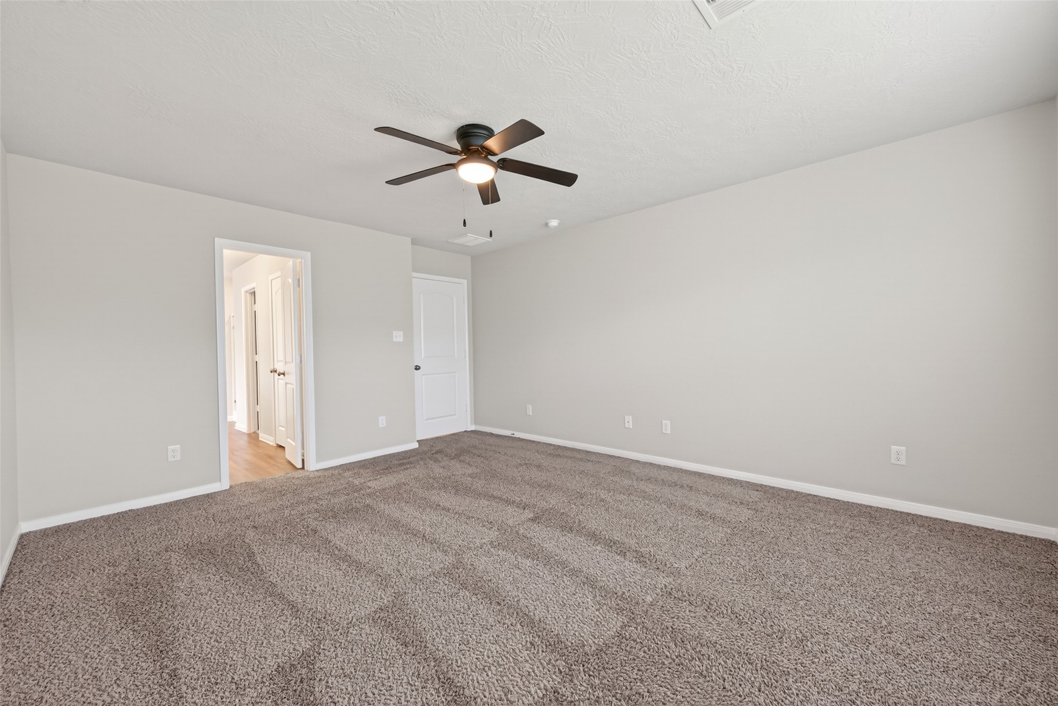 14370 S Summerchase Circle Property Photo 22