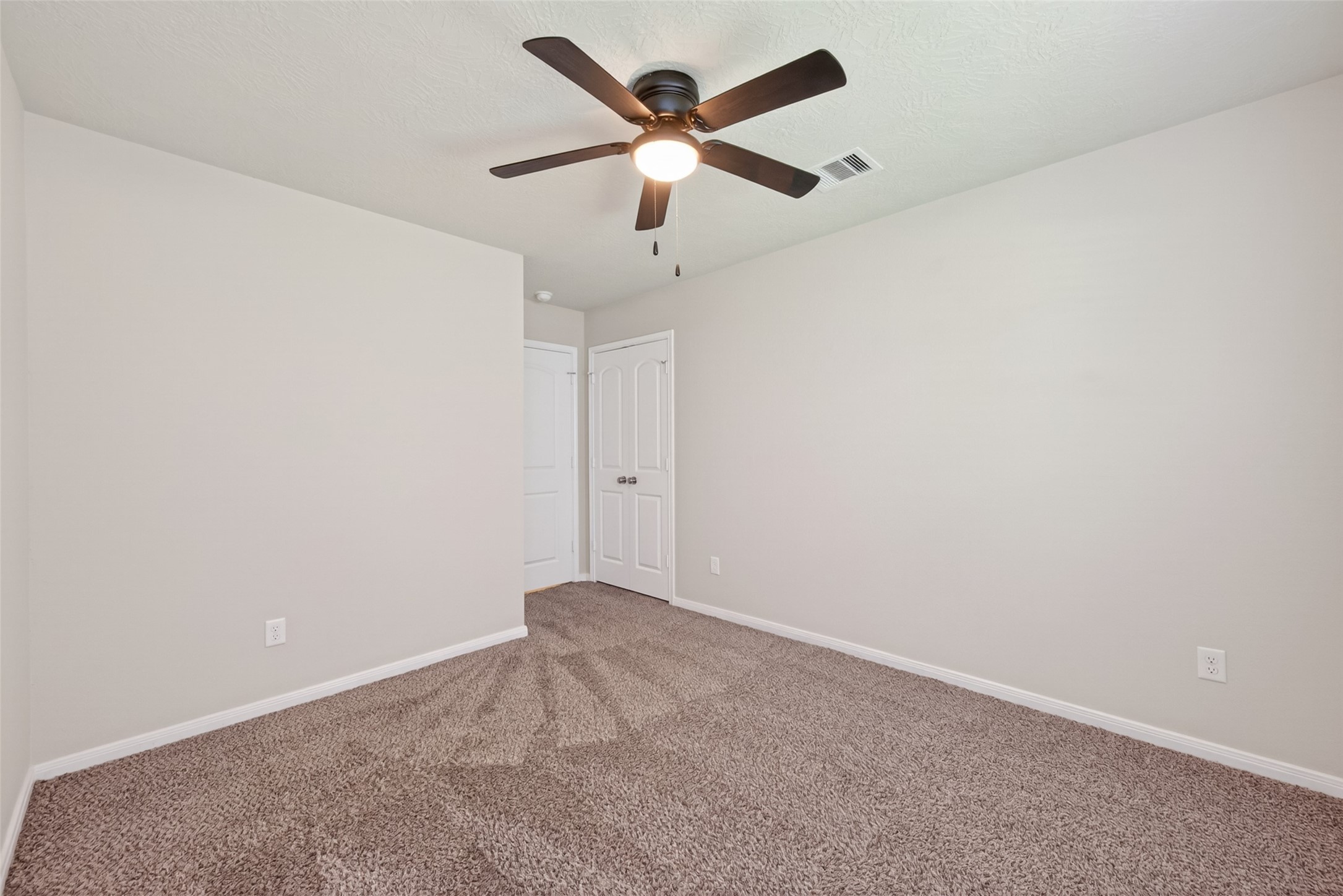 14370 S Summerchase Circle Property Photo 31