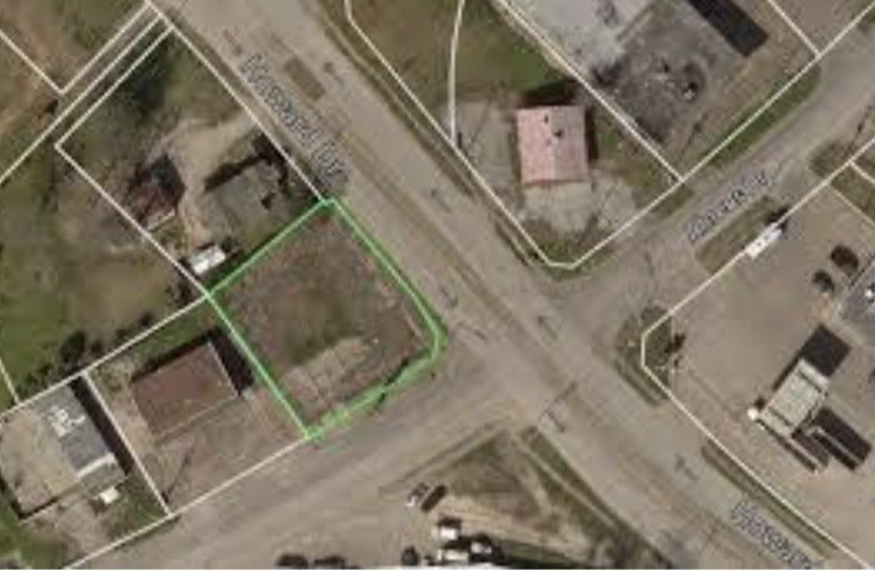 1602 Ahrens Street Property Photo 9