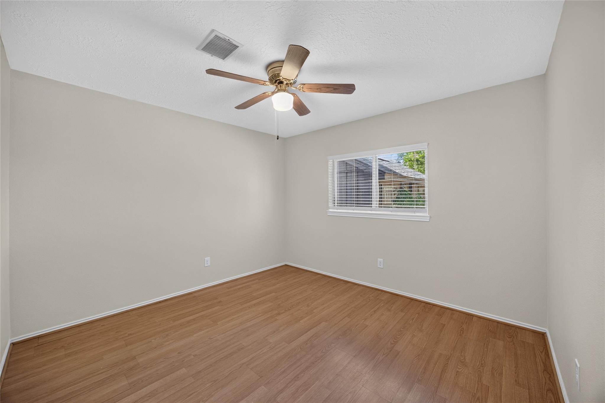 3706 Luton Park Drive Property Photo 8