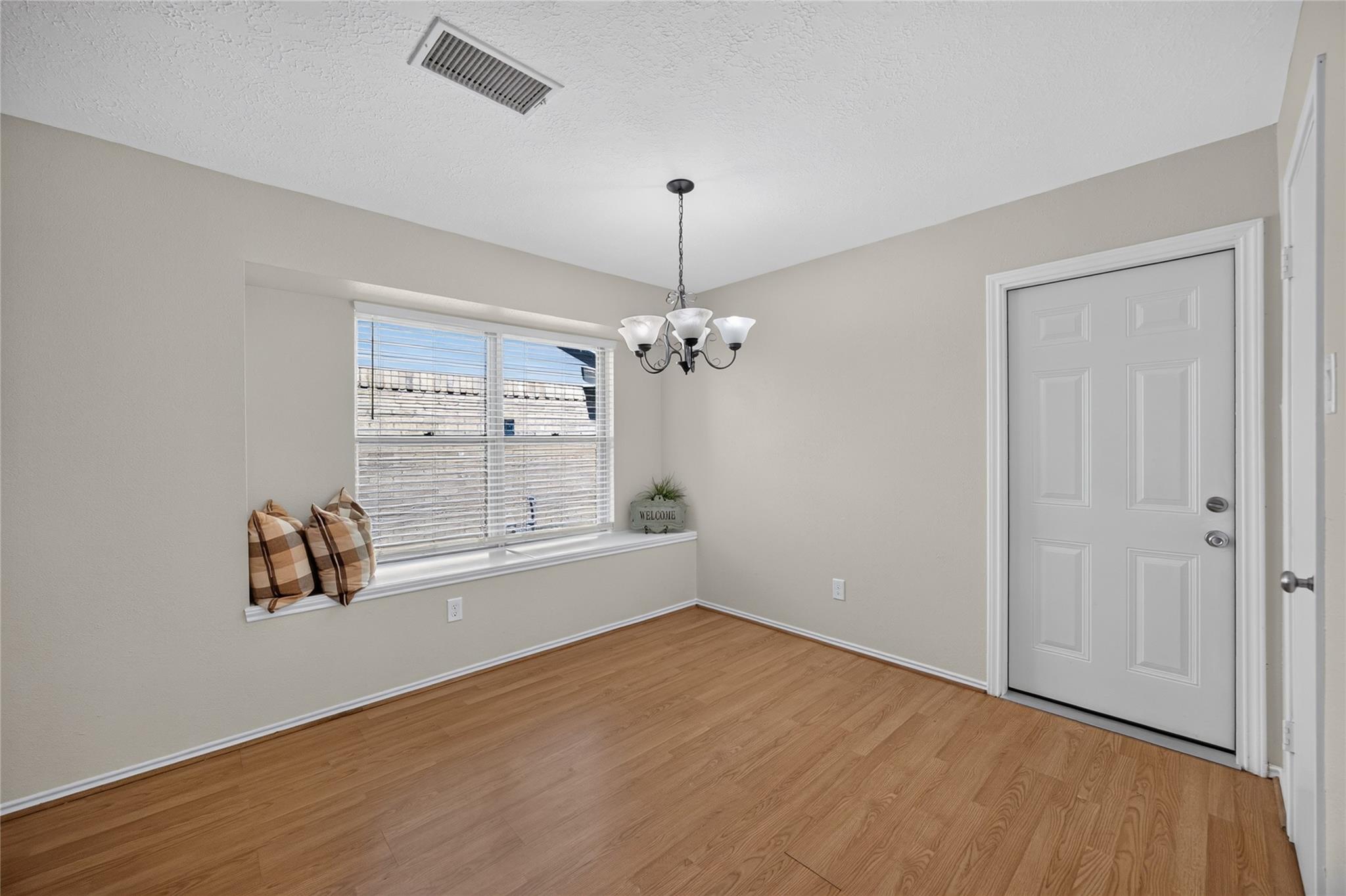 3706 Luton Park Drive Property Photo 10