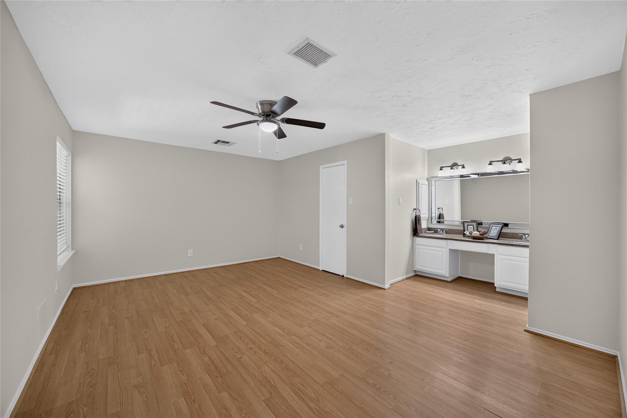 3706 Luton Park Drive Property Photo 13