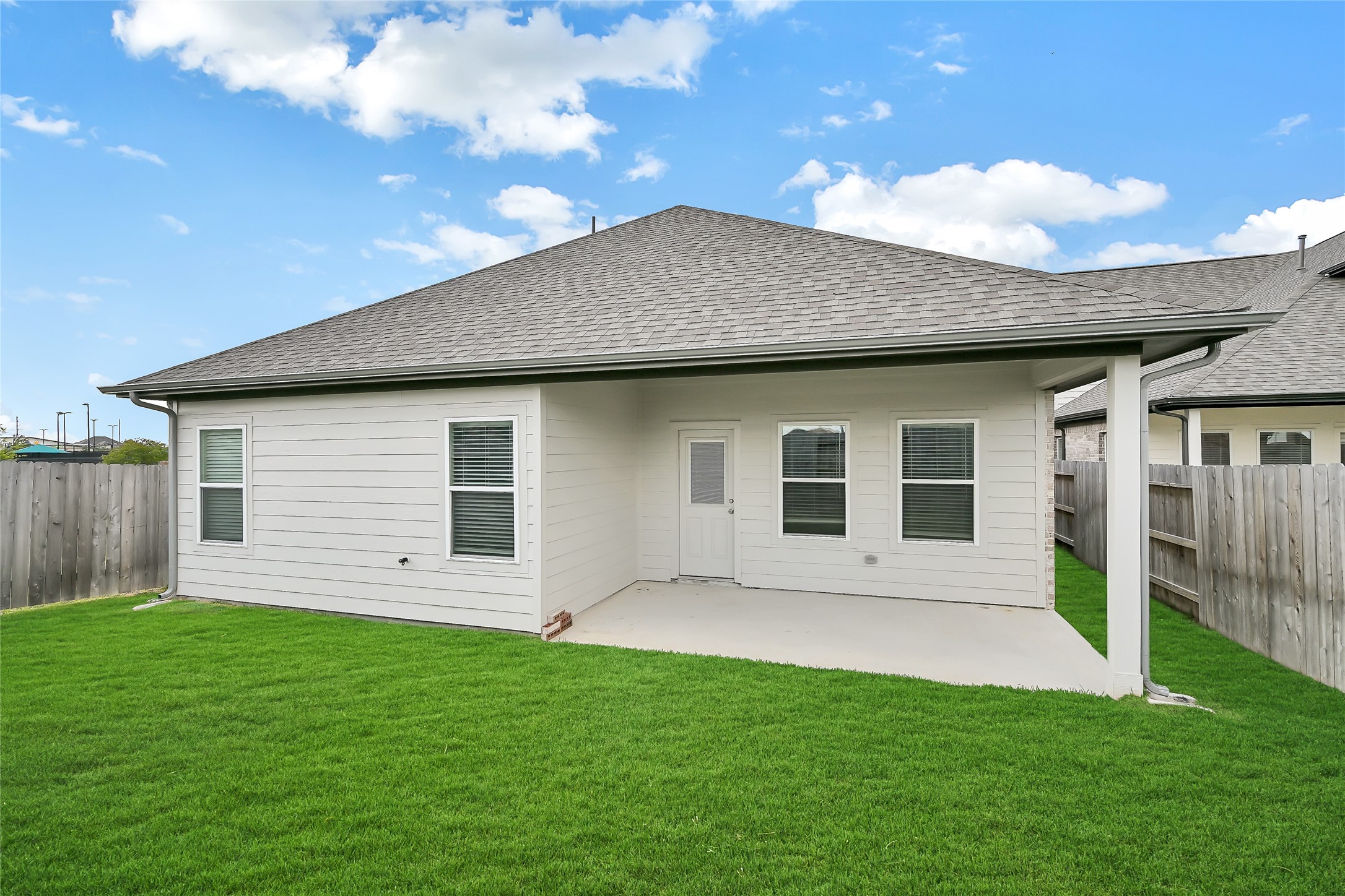 21027 Montego Breeze Lane Property Photo 2