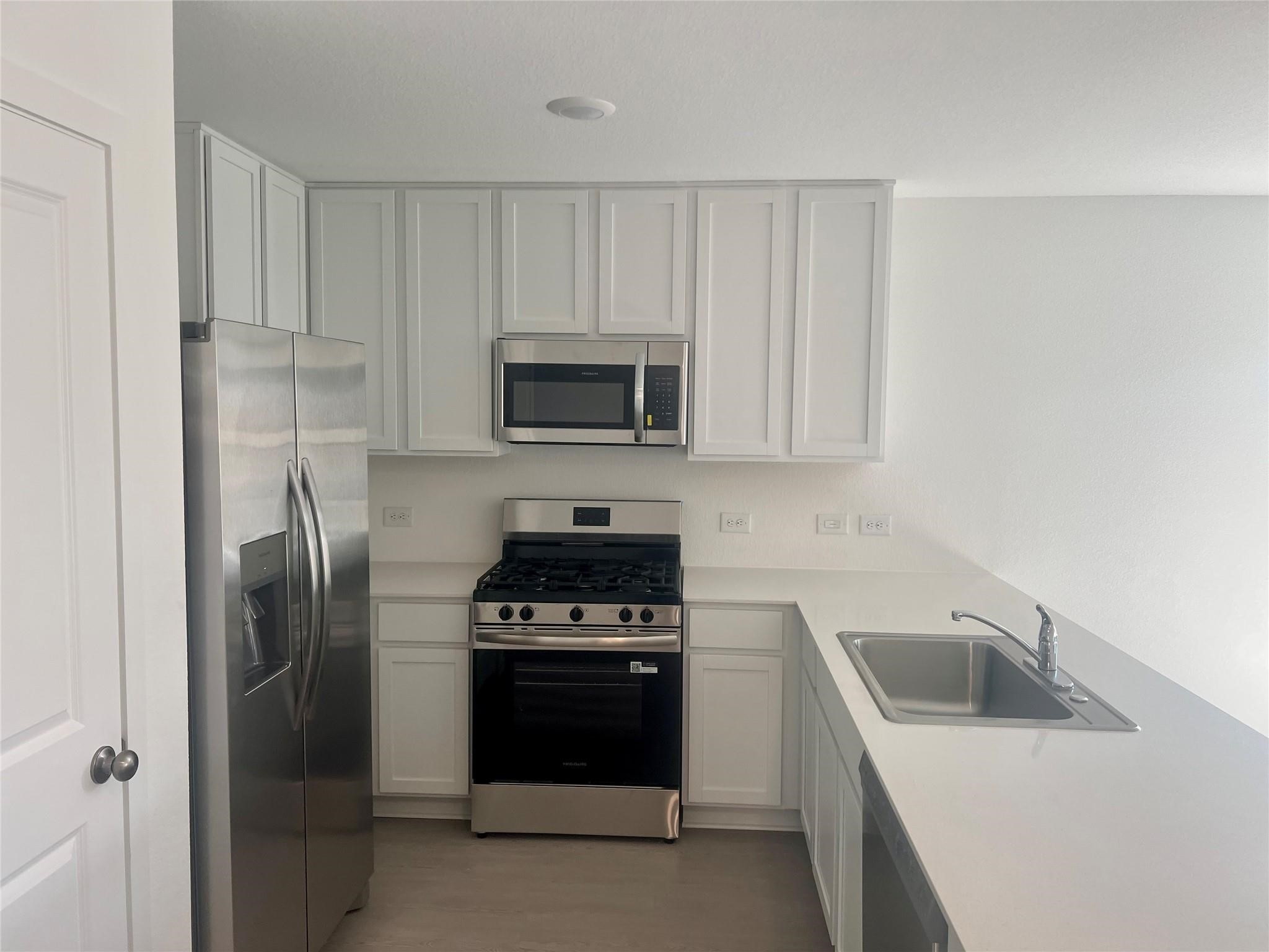 29007 Grazing Plains Lane Property Photo 8