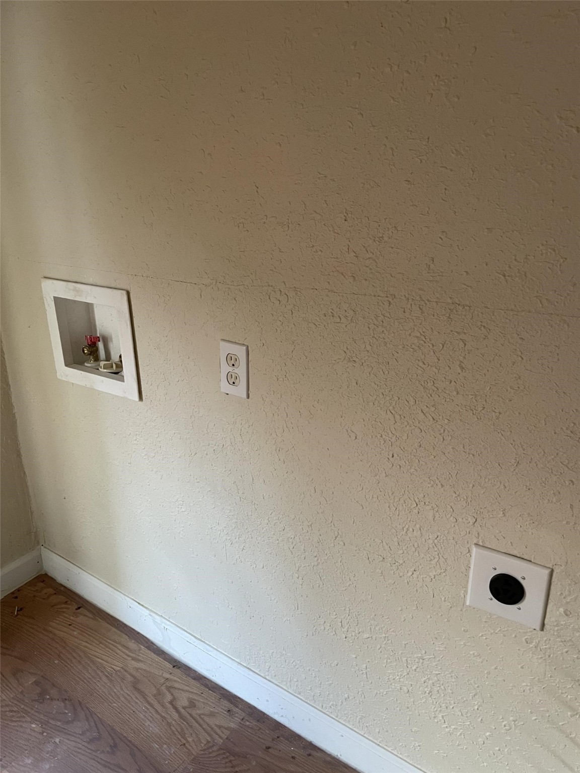 301 Connecticut Street Property Photo 9