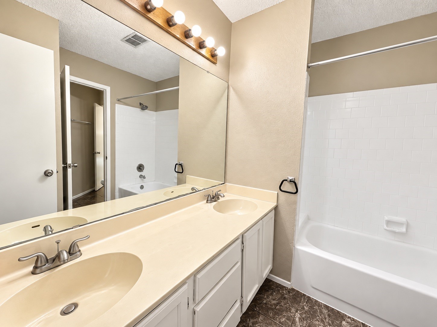 8619 Grand Knolls Drive Property Photo 6