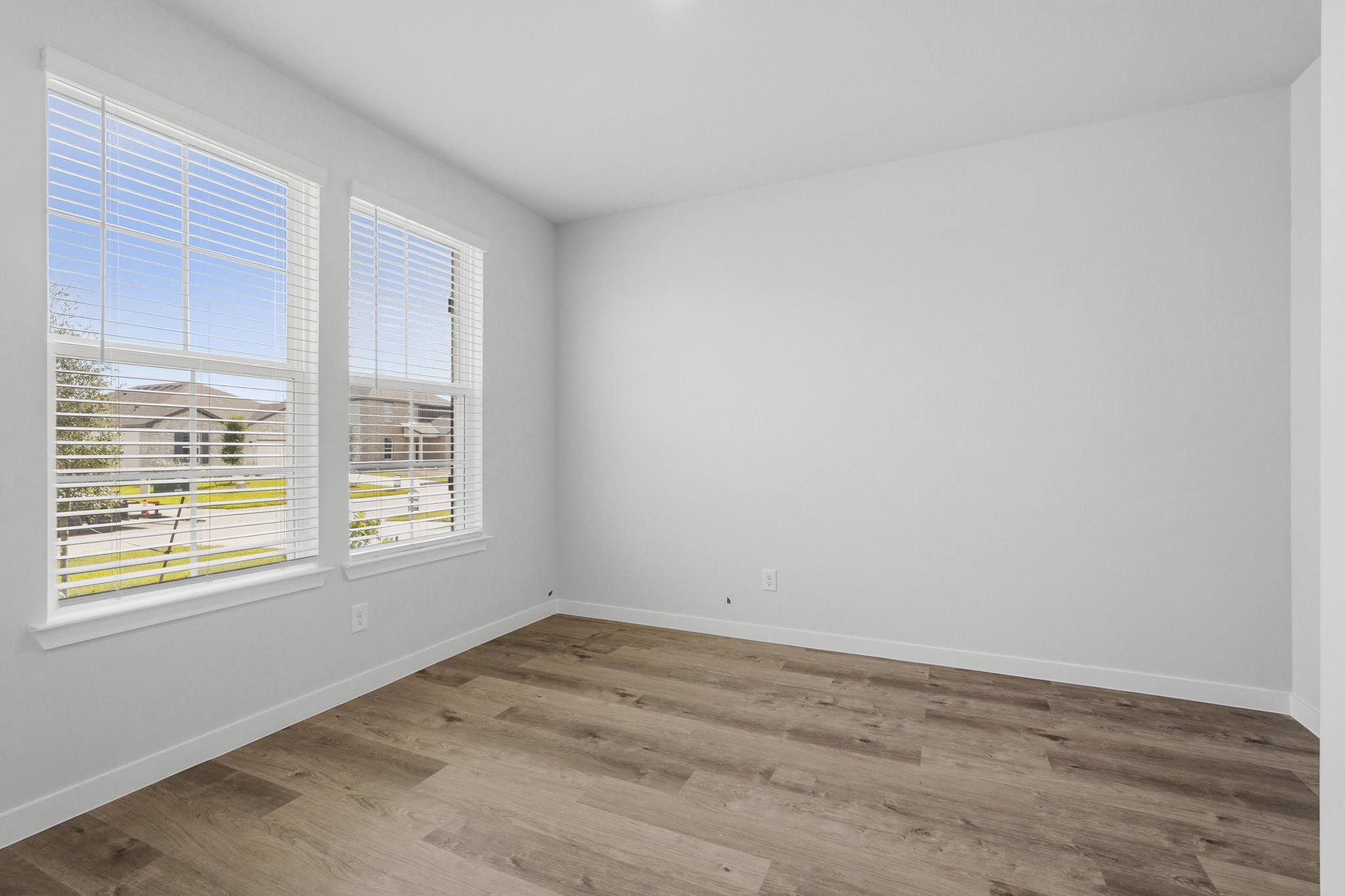 25448 Blossom Court Property Photo 5