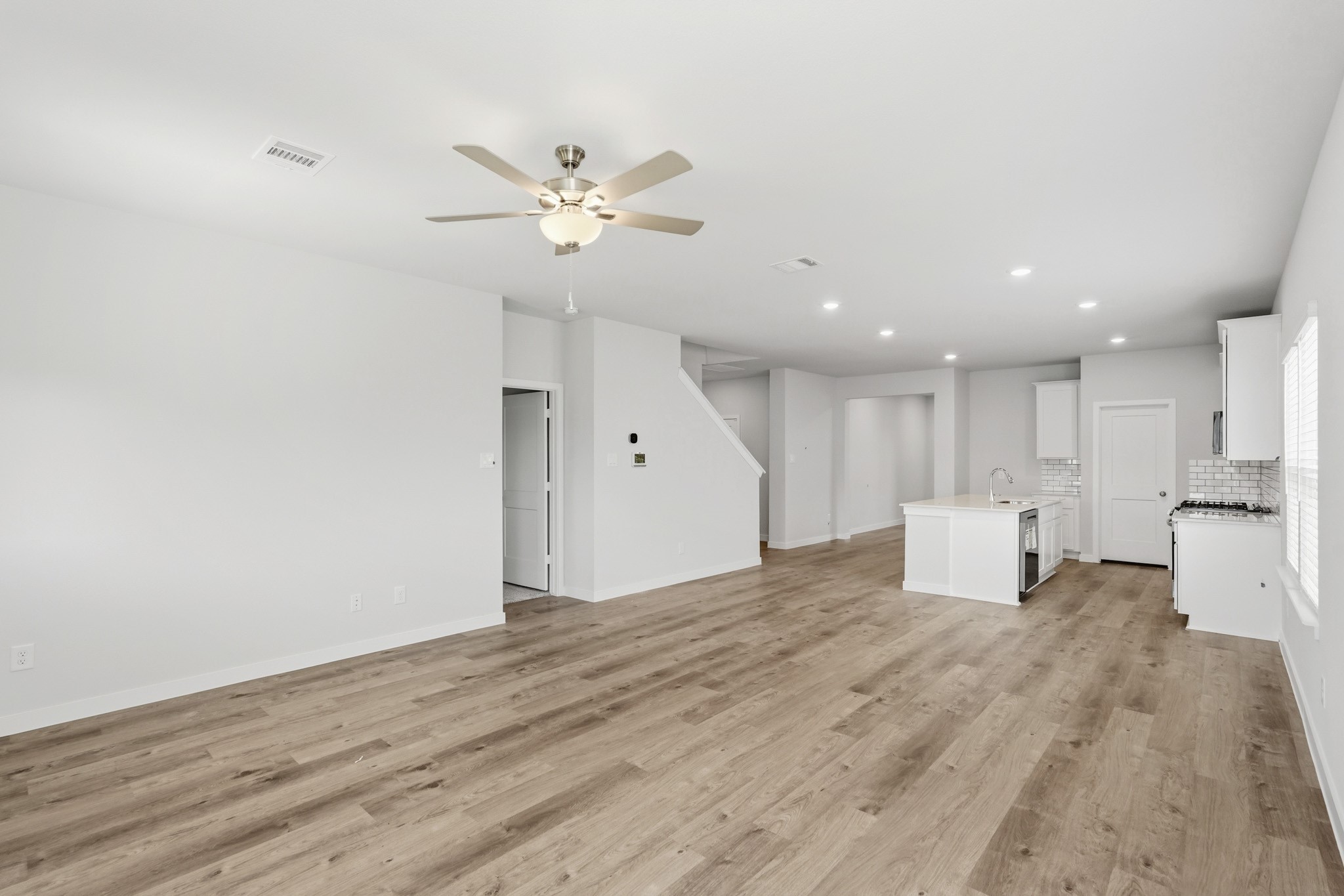 25448 Blossom Court Property Photo 13