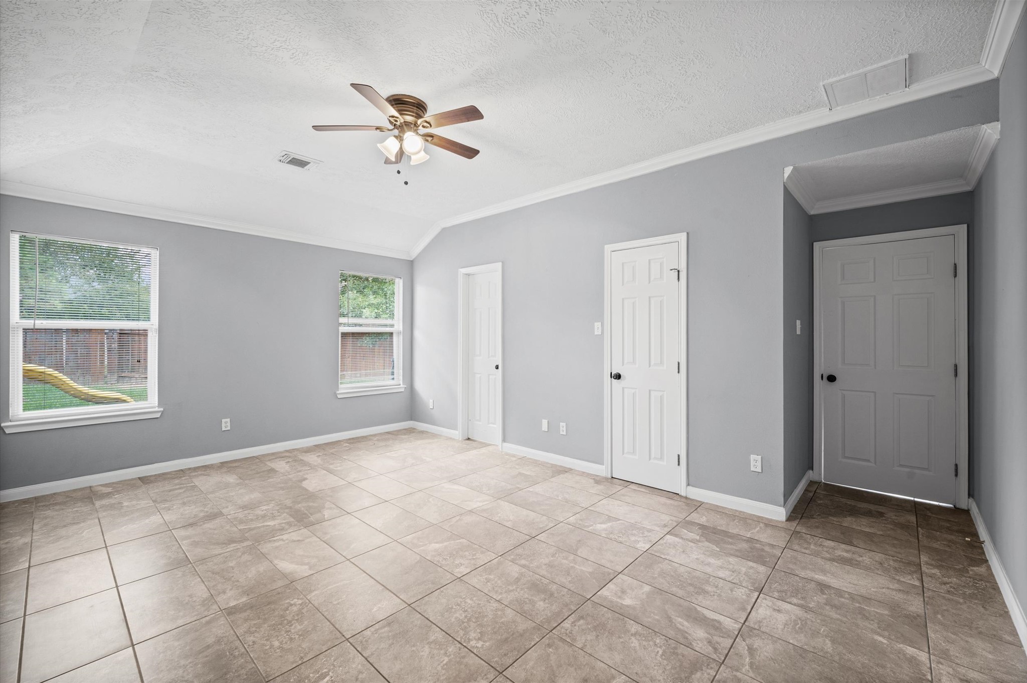 22502 Rocky Glen Court Property Photo 11
