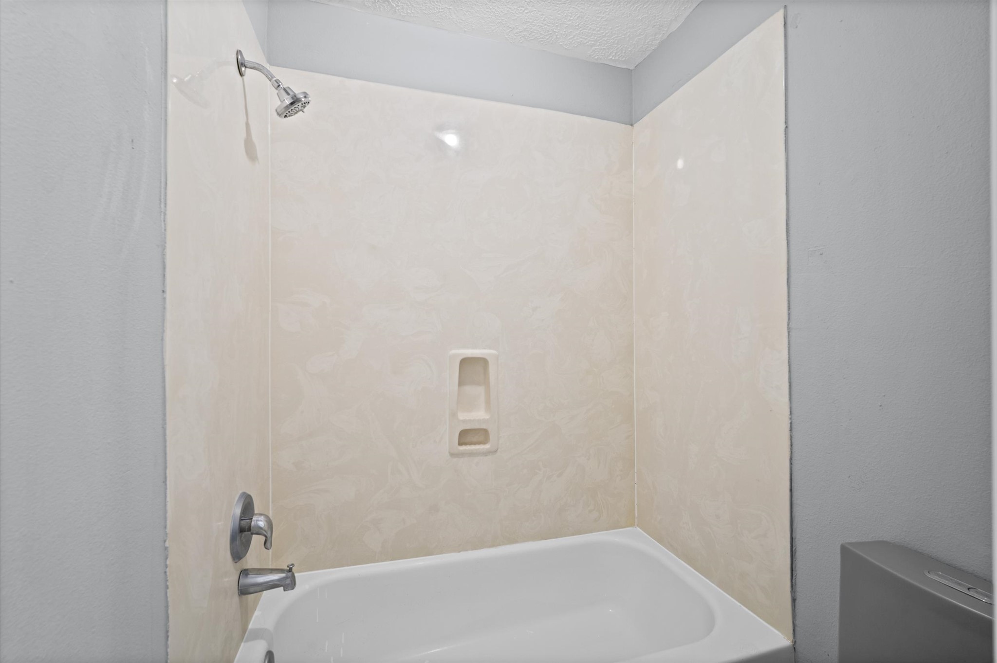 22502 Rocky Glen Court Property Photo 14