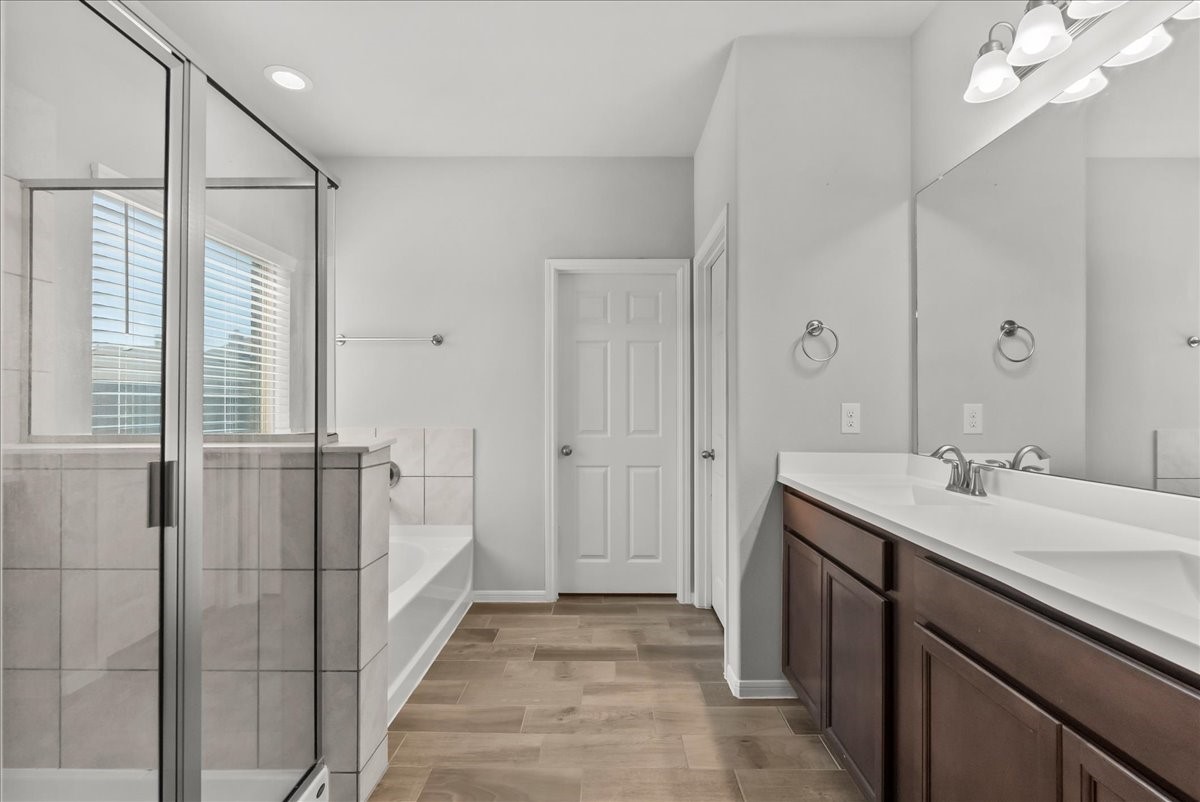 3114 Royal Albatross Drive Property Photo 13