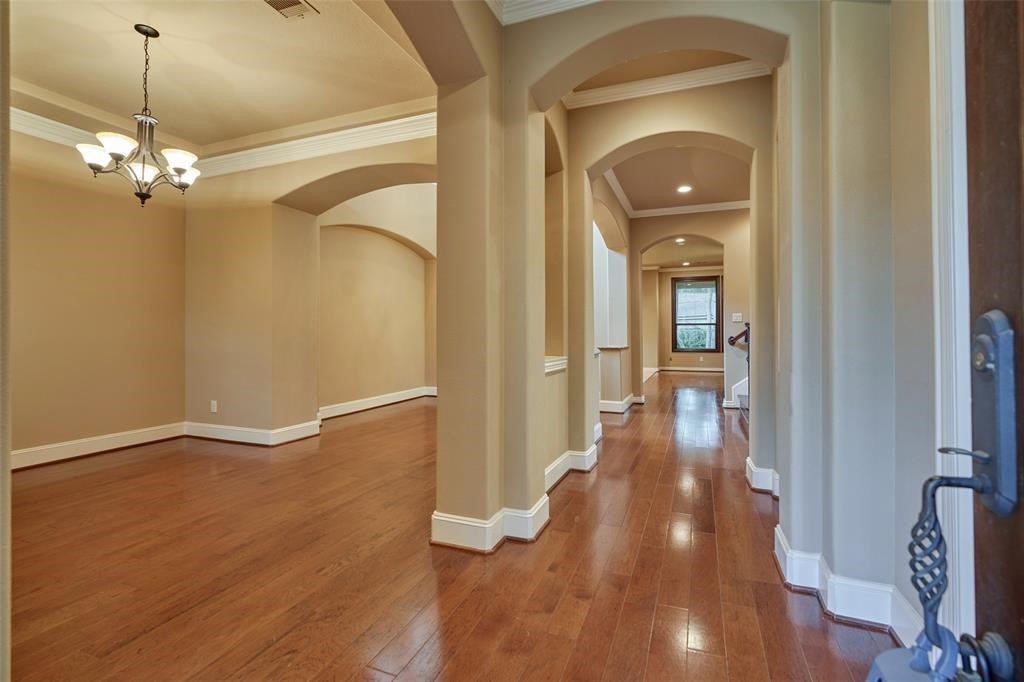 101 E Silverwood Ranch Estate Property Photo 2