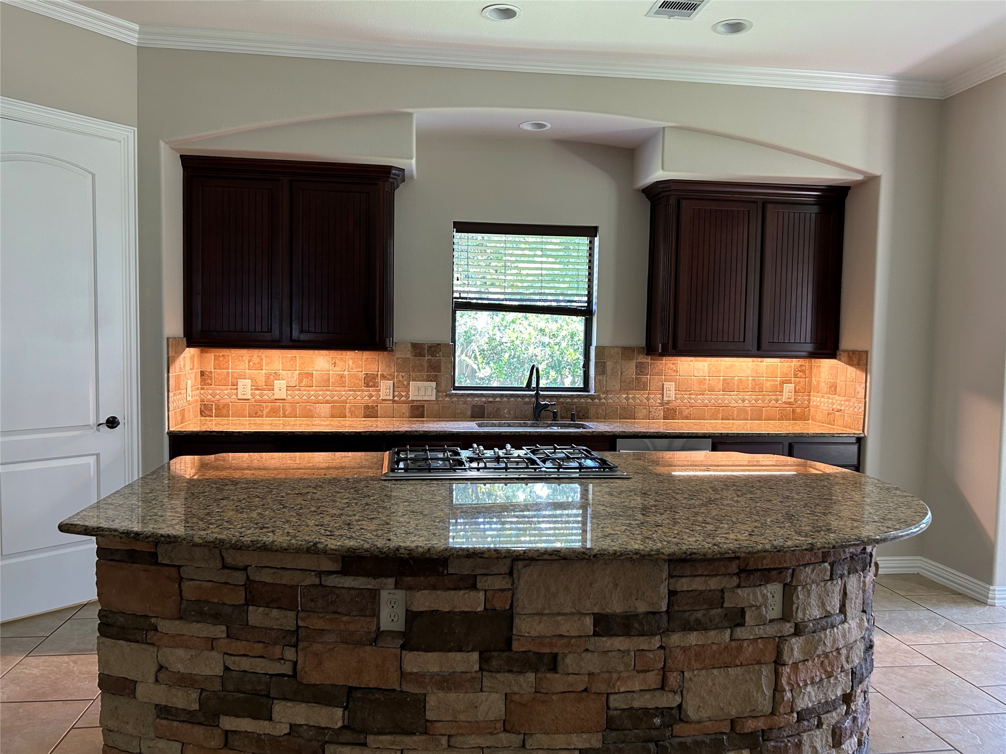 101 E Silverwood Ranch Estate Property Photo 11
