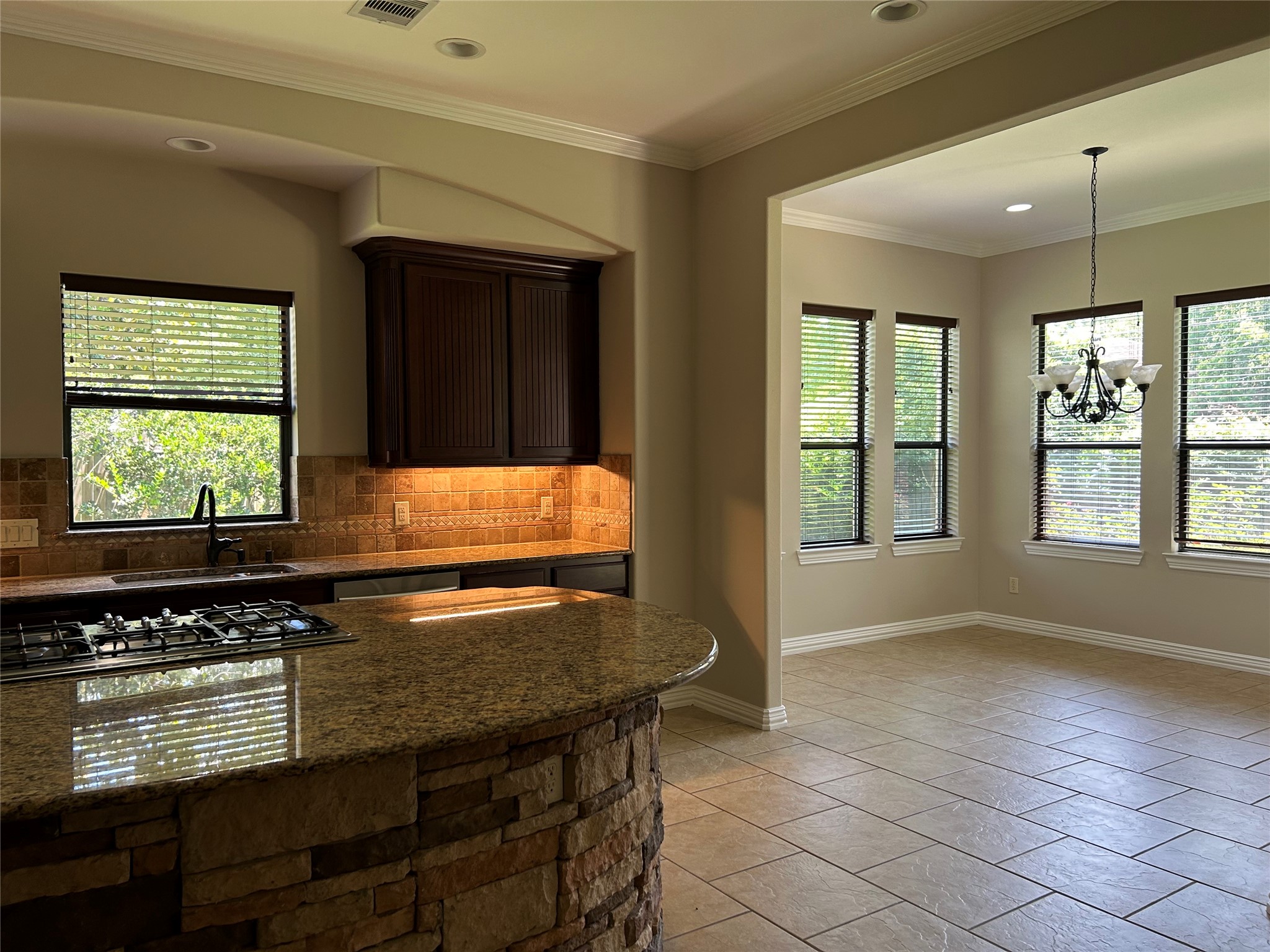 101 E Silverwood Ranch Estate Property Photo 14
