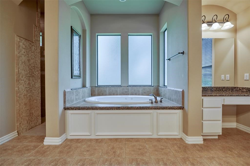 101 E Silverwood Ranch Estate Property Photo 24