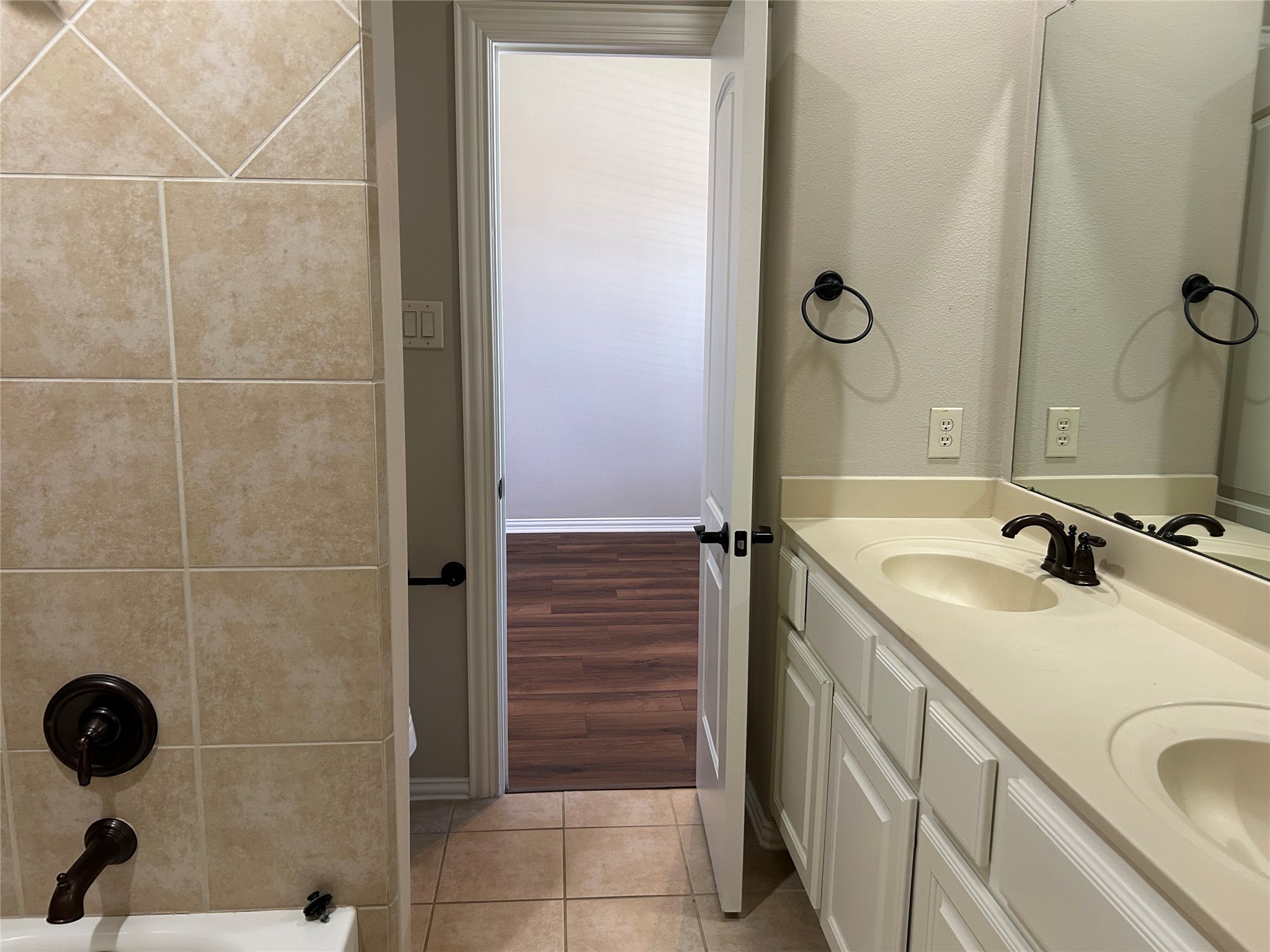 101 E Silverwood Ranch Estate Property Photo 29