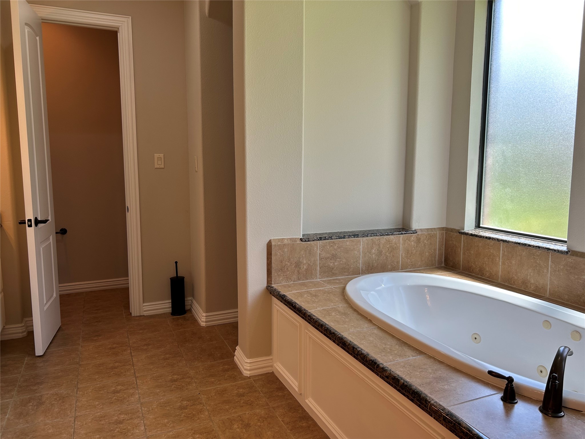 101 E Silverwood Ranch Estate Property Photo 35
