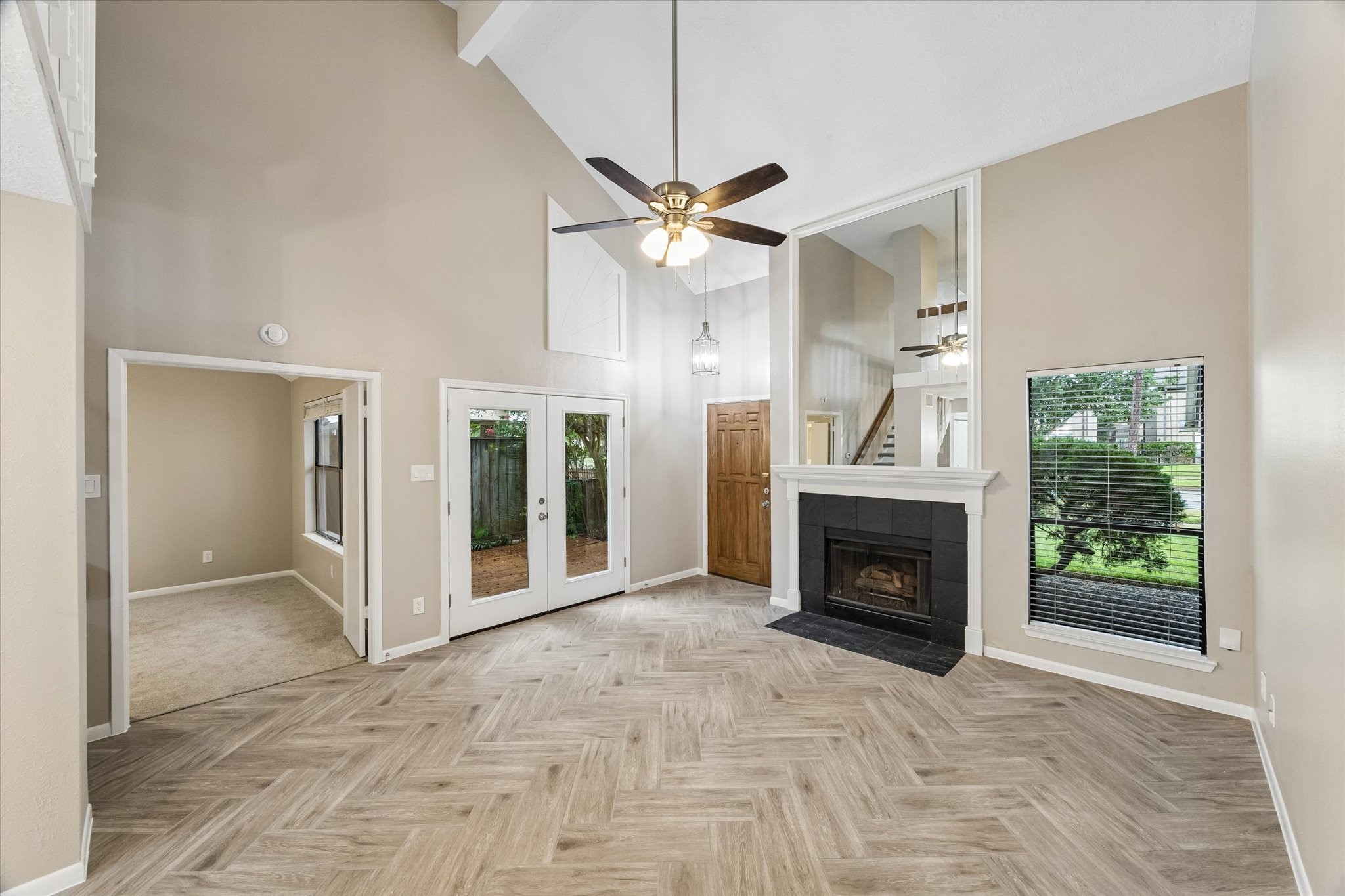1480 Gemini Street Property Photo 4