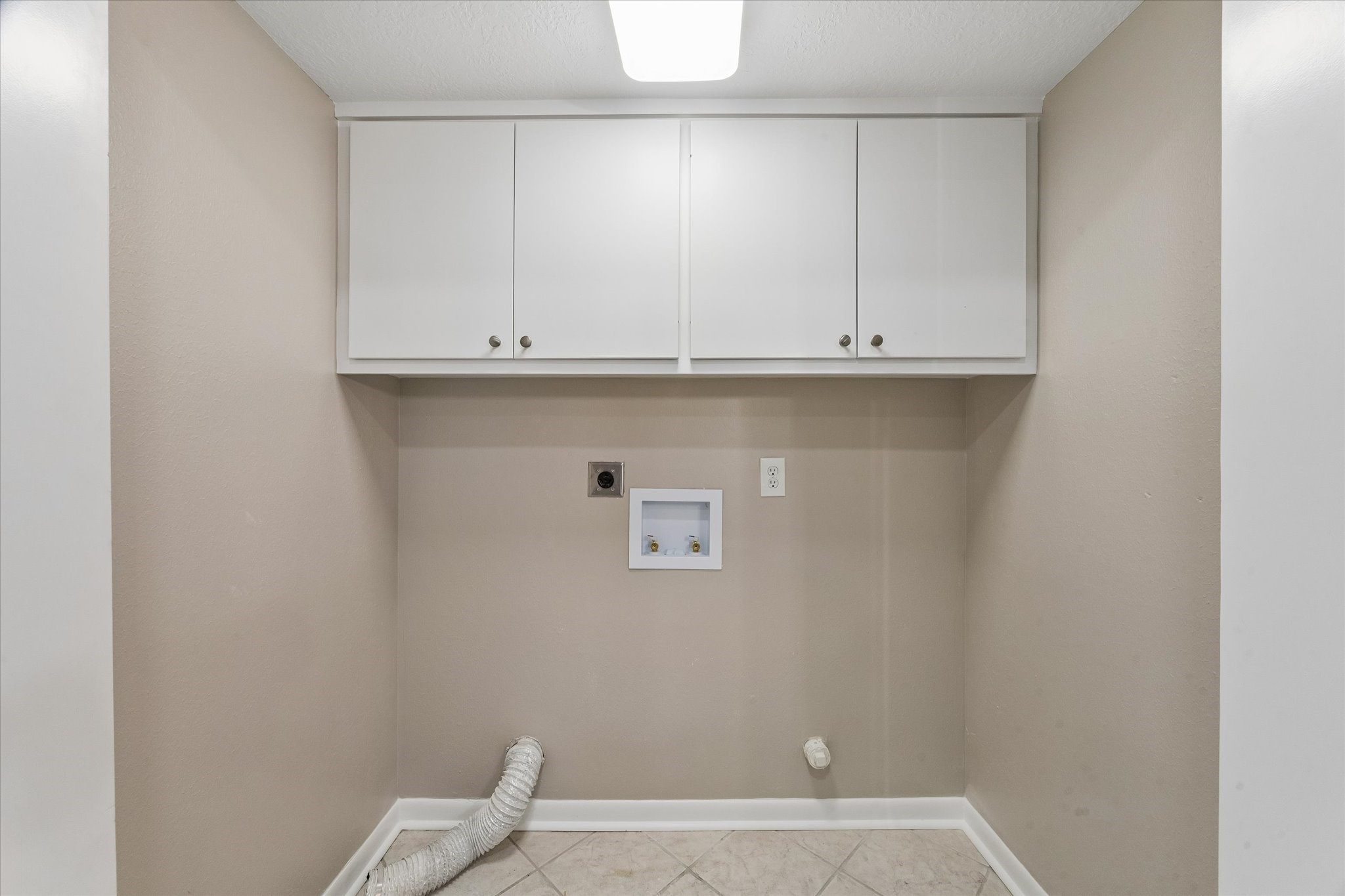 1480 Gemini Street Property Photo 9