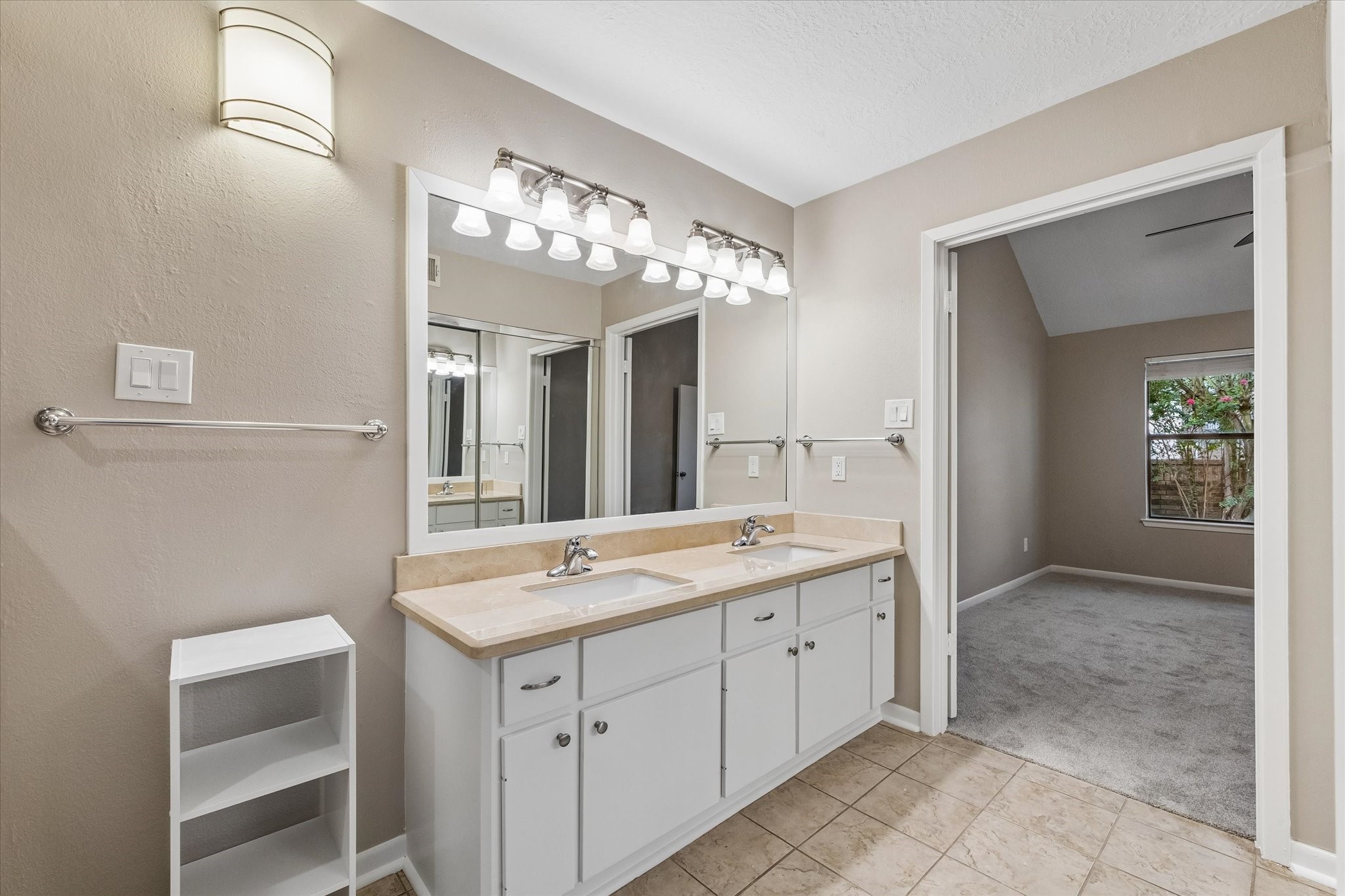 1480 Gemini Street Property Photo 13