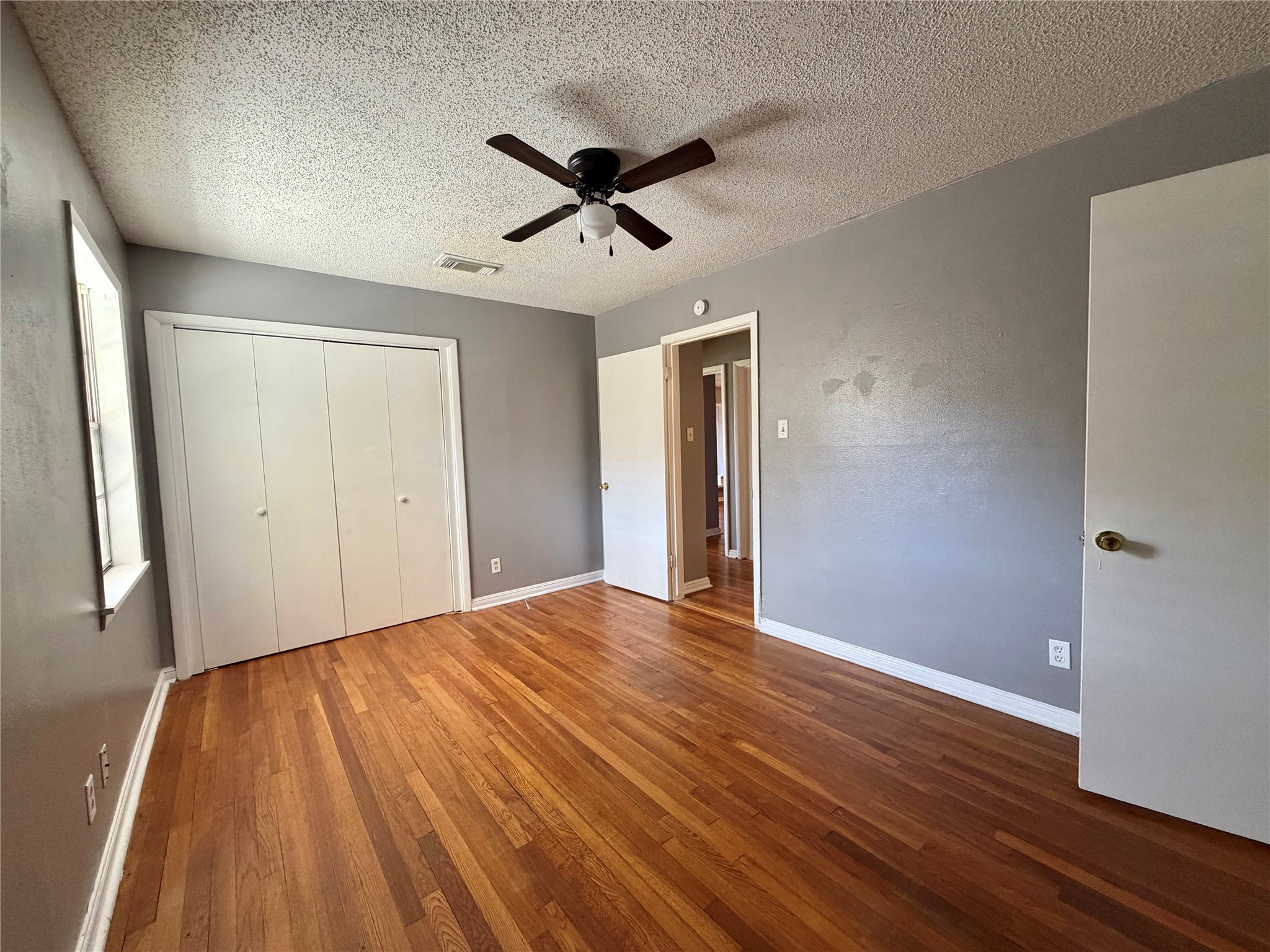221 Richmond Street Property Photo 13