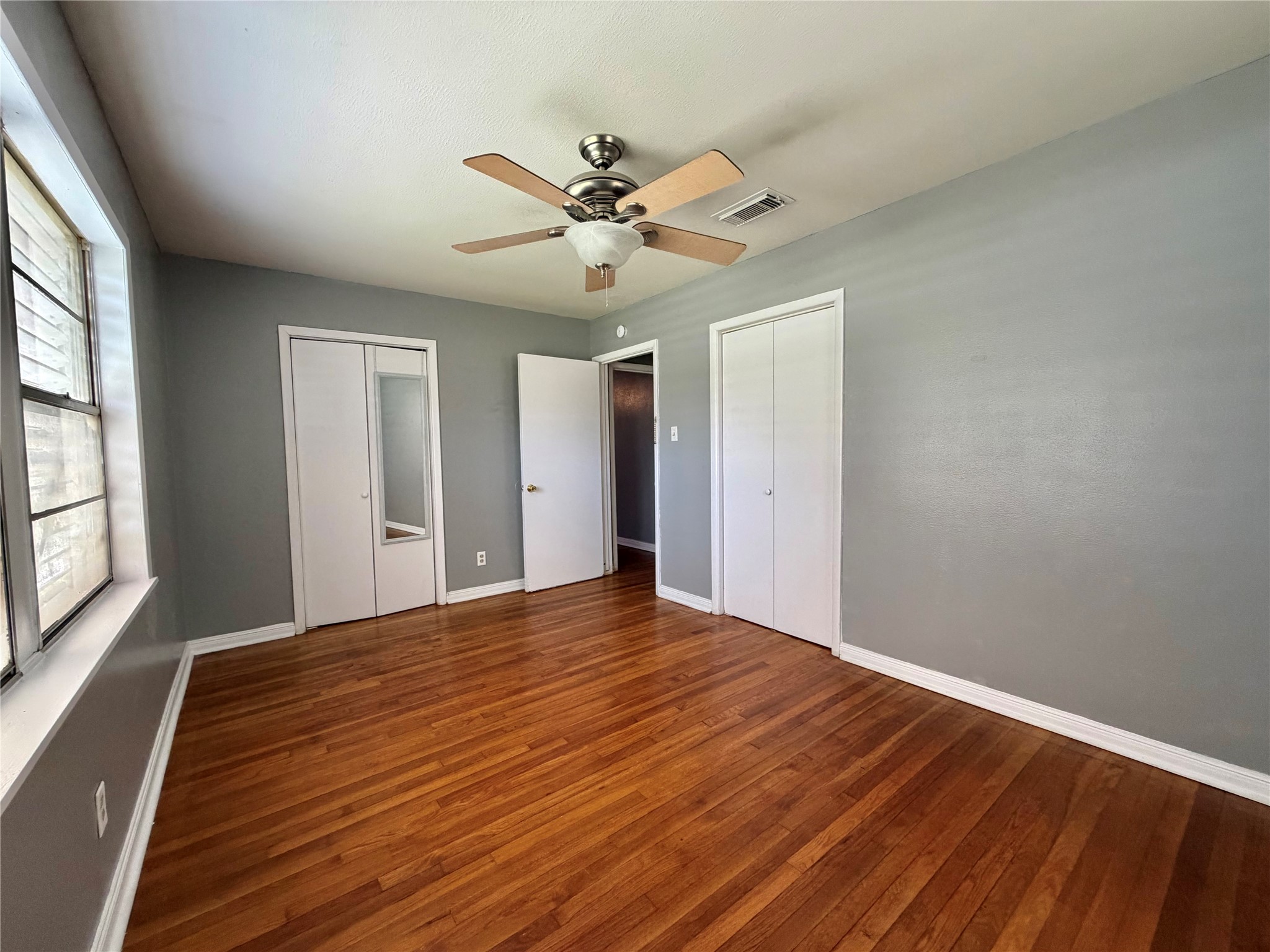 221 Richmond Street Property Photo 15