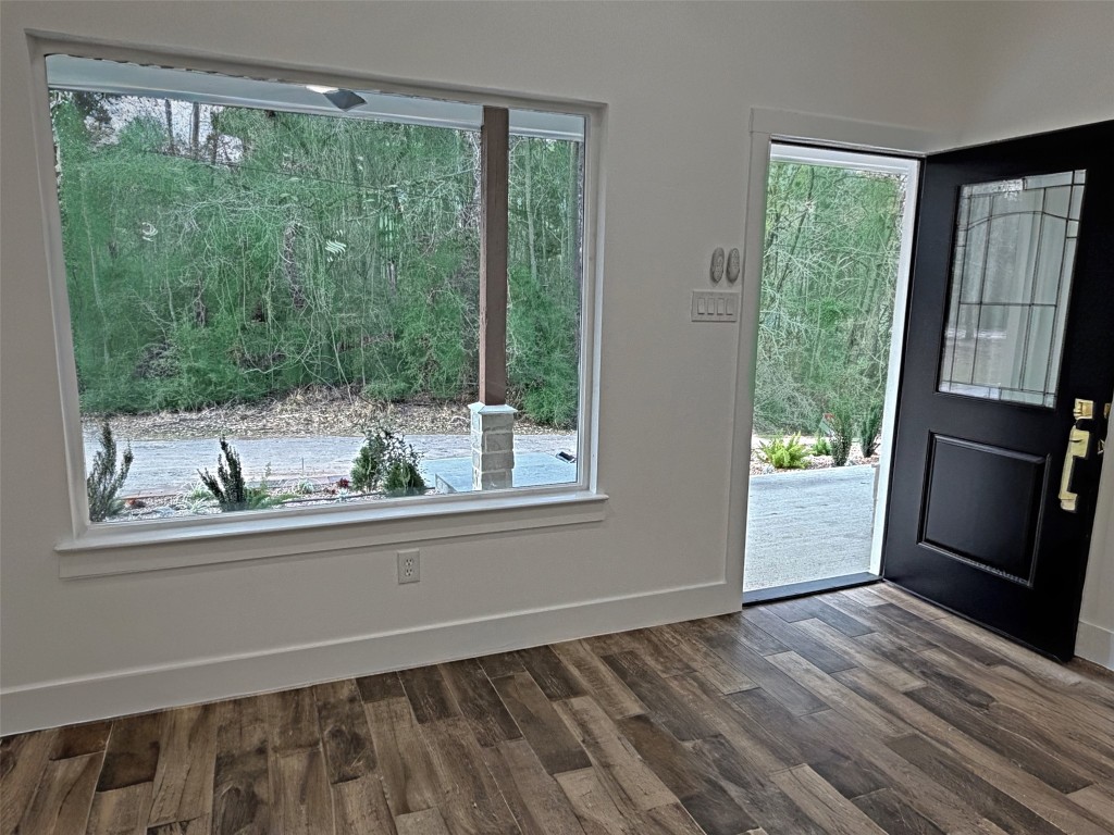 410 Coast Loop Property Photo 5