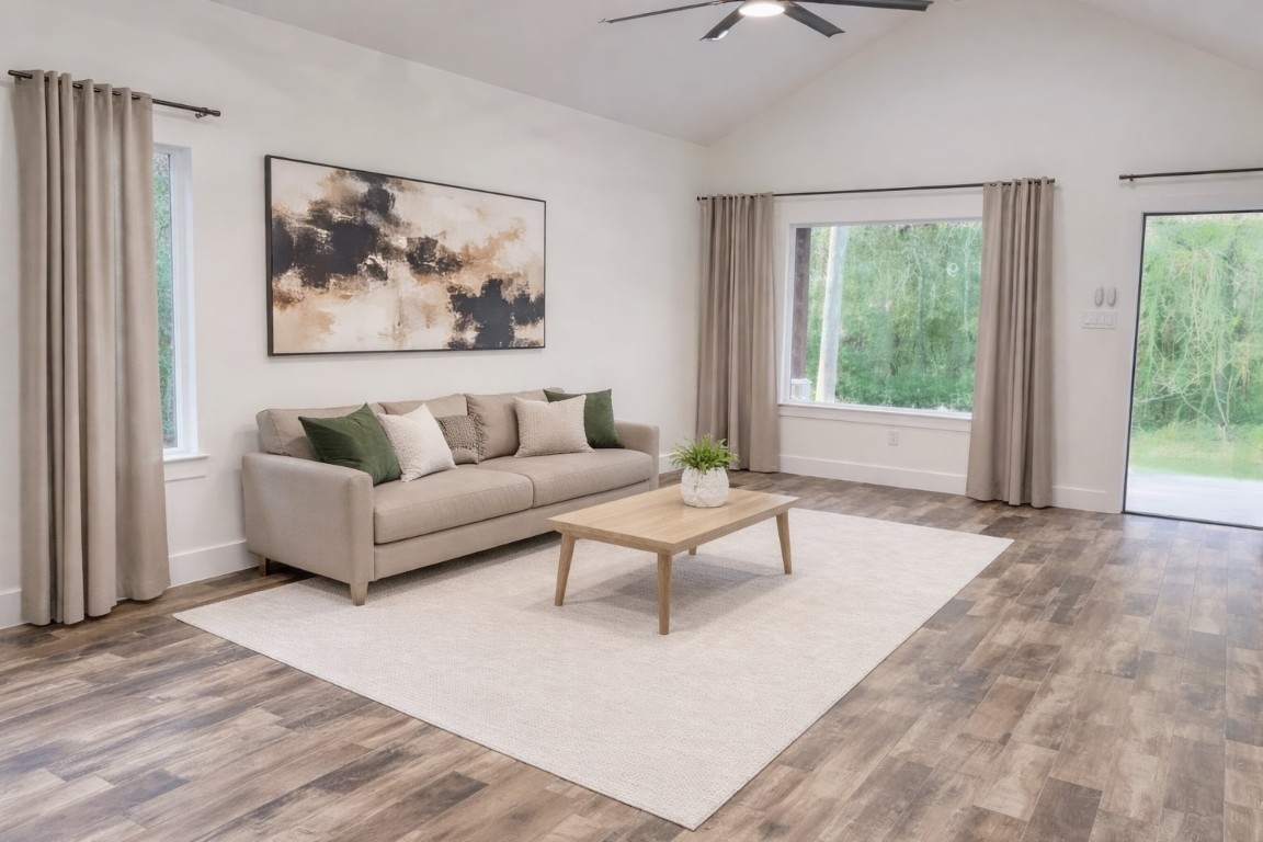 410 Coast Loop Property Photo 7