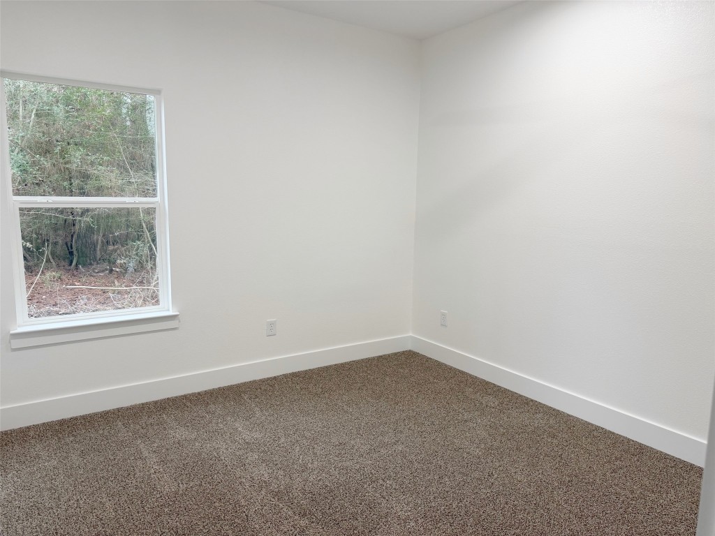 410 Coast Loop Property Photo 15