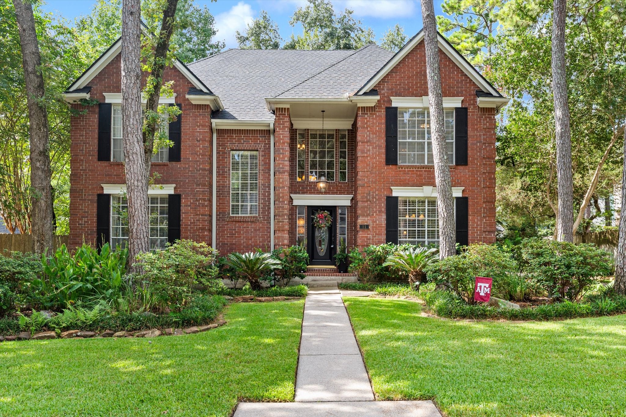 11 Golden Place Property Photo 1