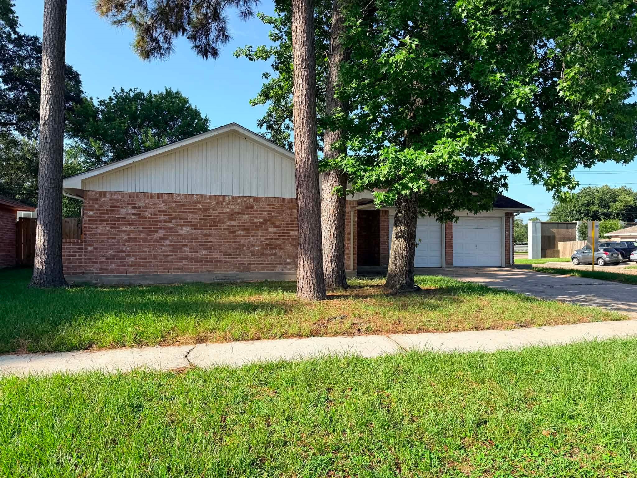11002 Clear Fork Drive Property Photo 2