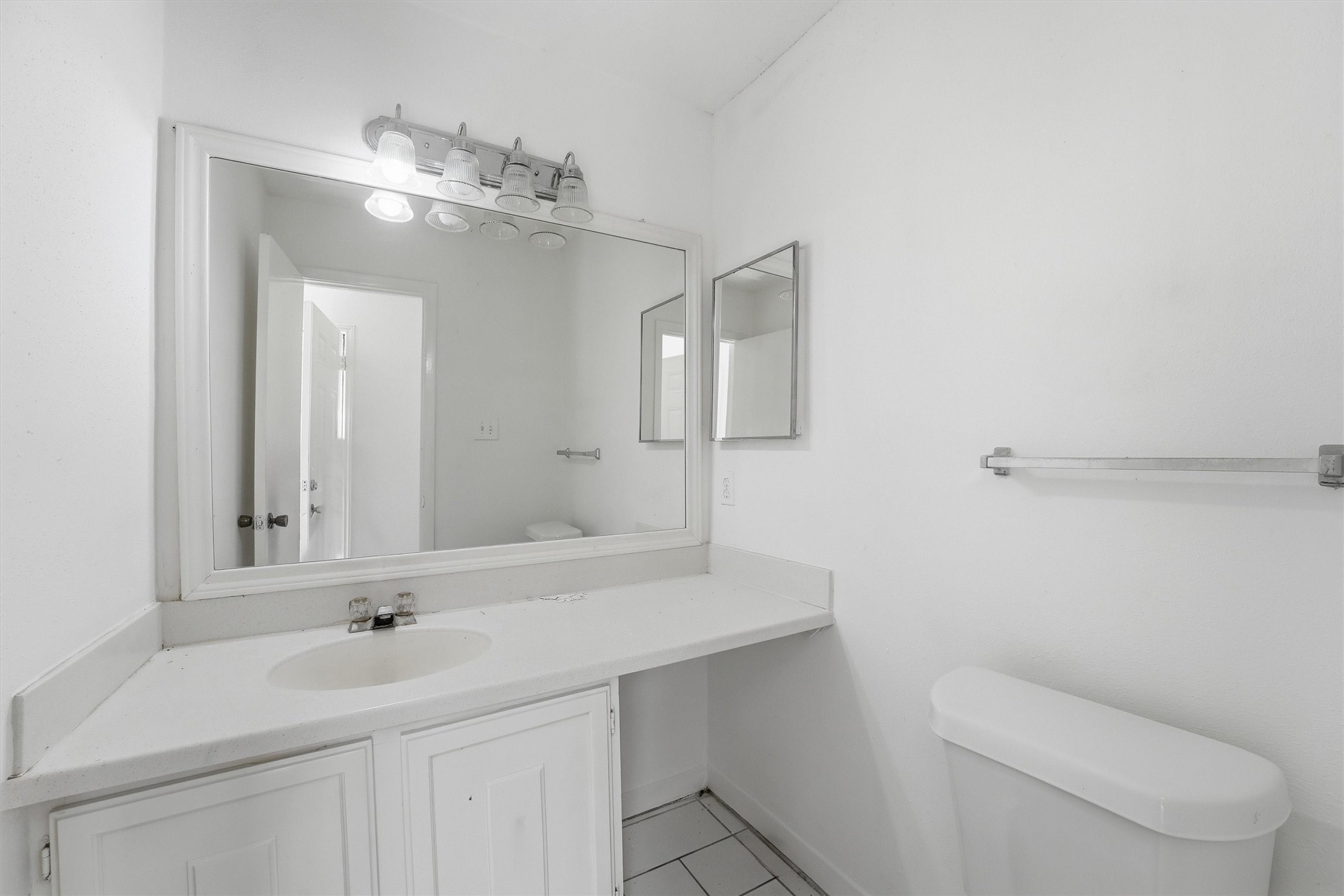 78 W Park West Drive Property Photo 3