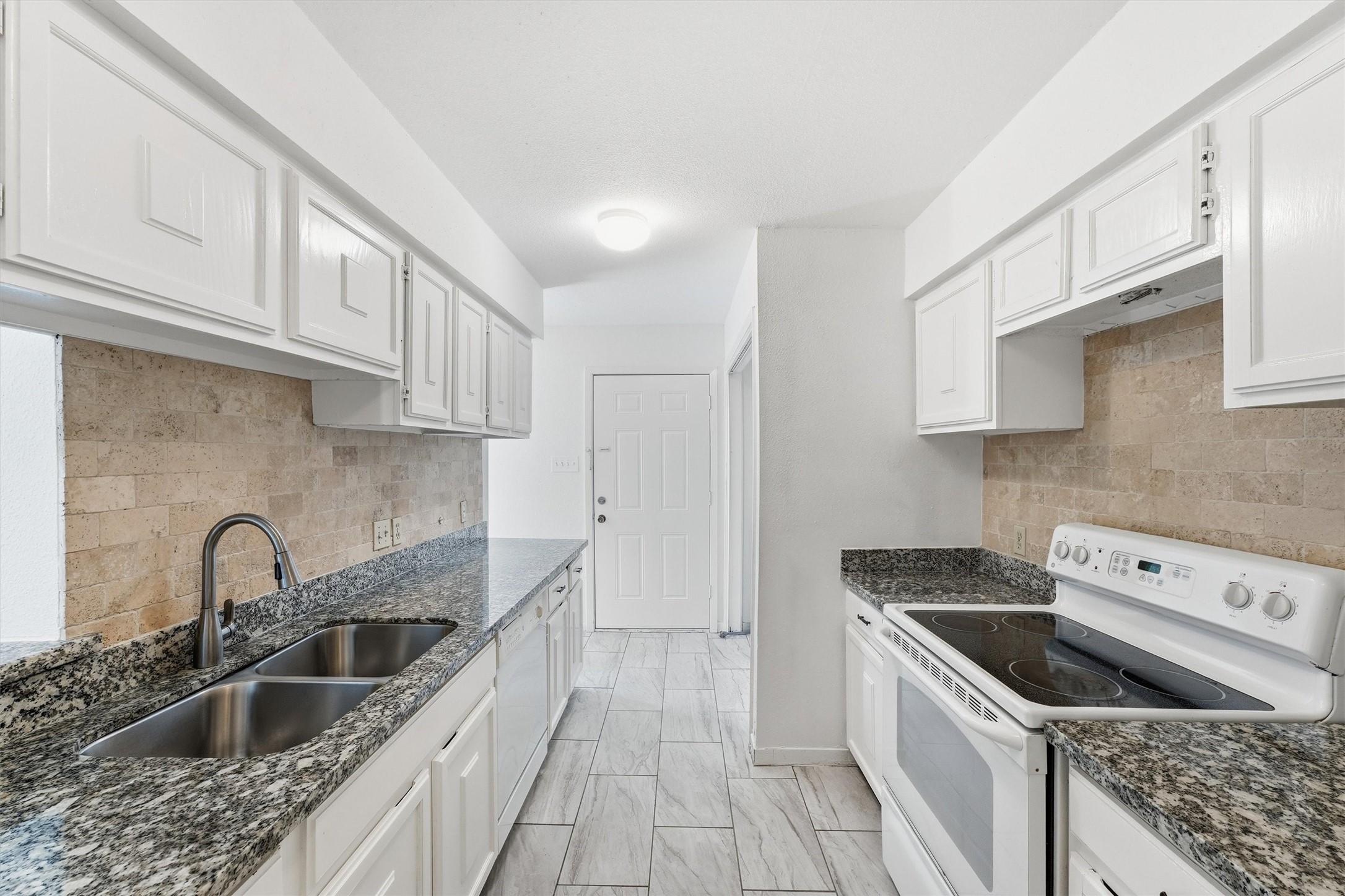 78 W Park West Drive Property Photo 8