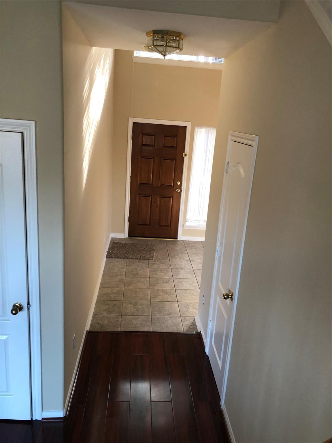 1602 Candleston Lane Property Photo 5