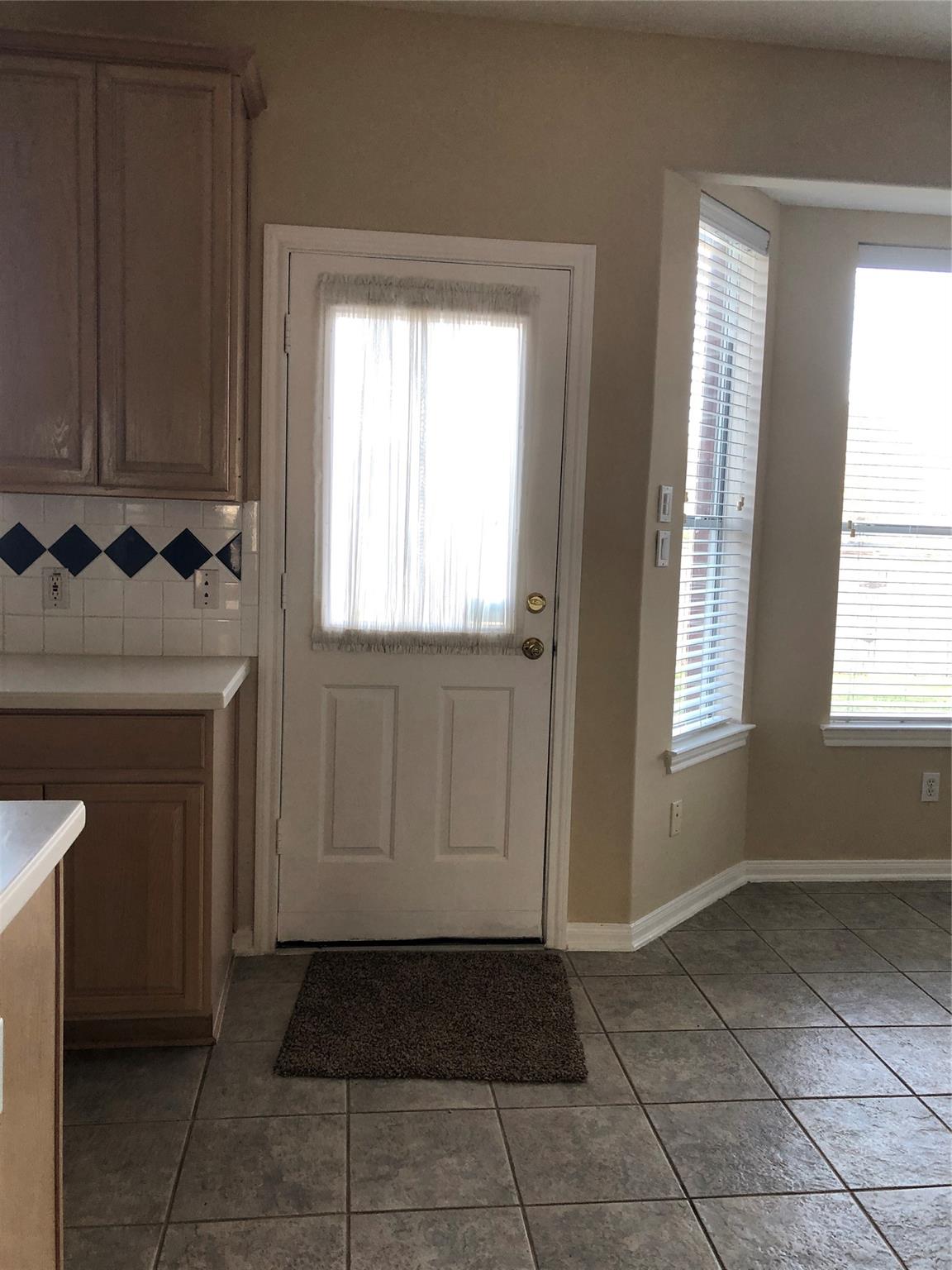 1602 Candleston Lane Property Photo 9