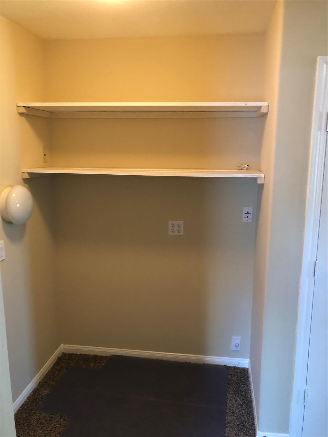 1602 Candleston Lane Property Photo 27