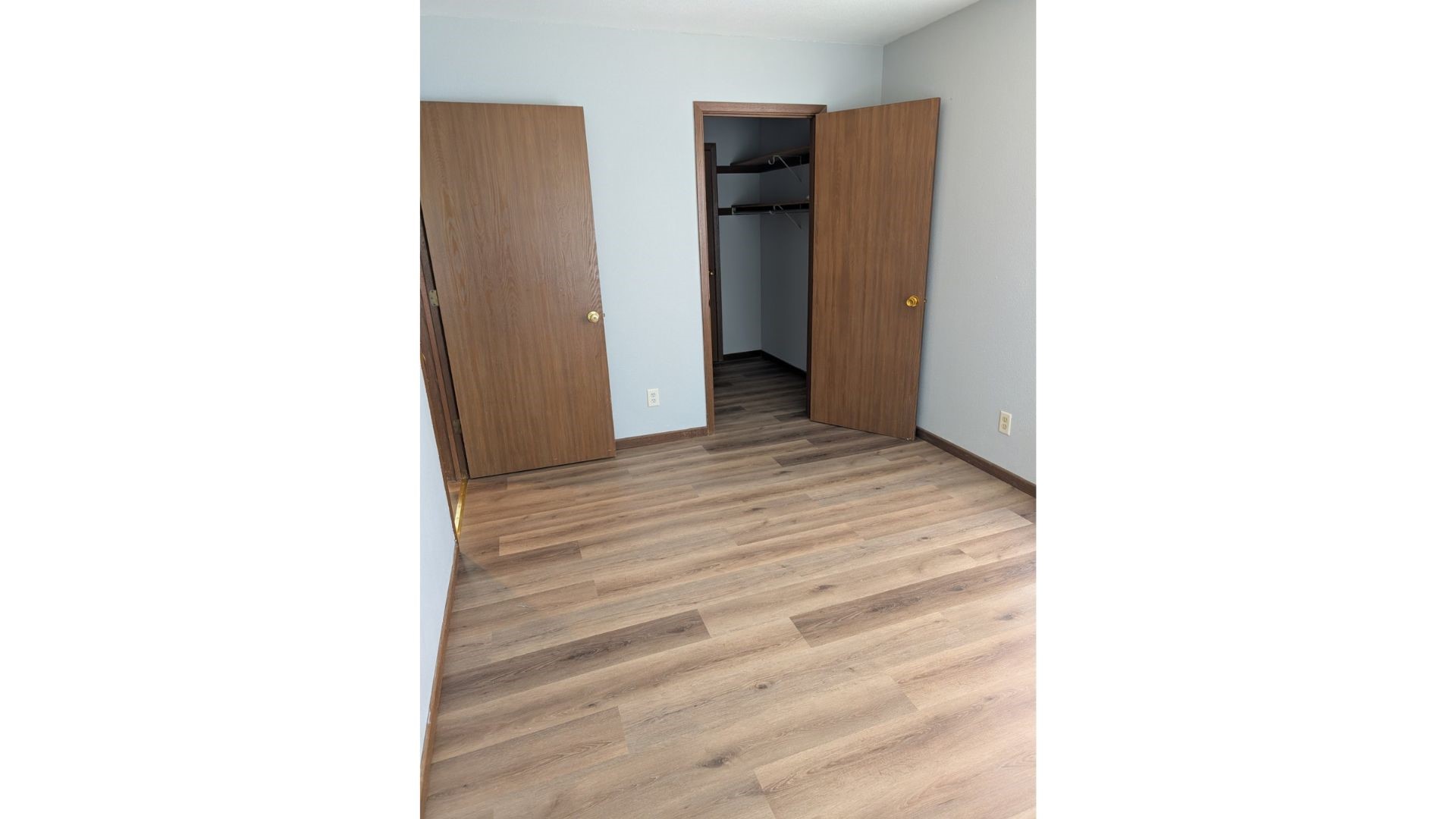 902 Shup St Property Photo 6
