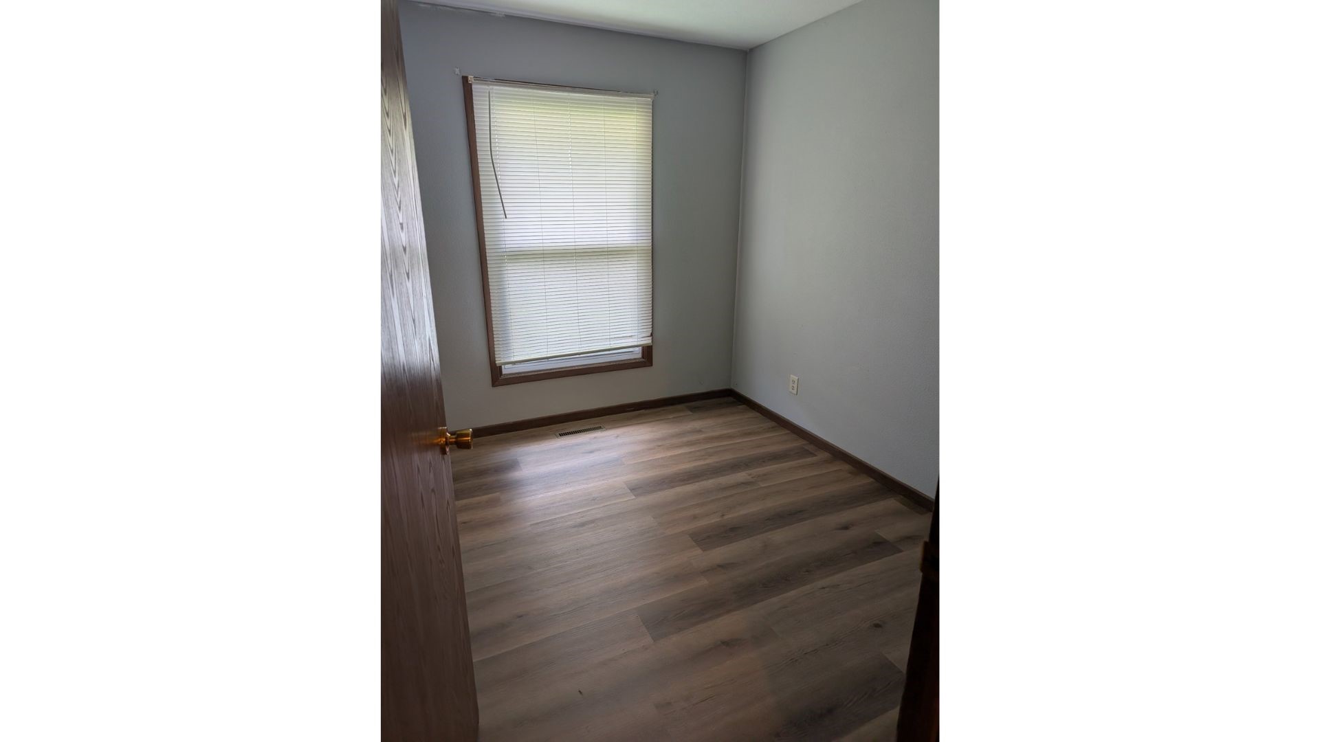 902 Shup St Property Photo 7