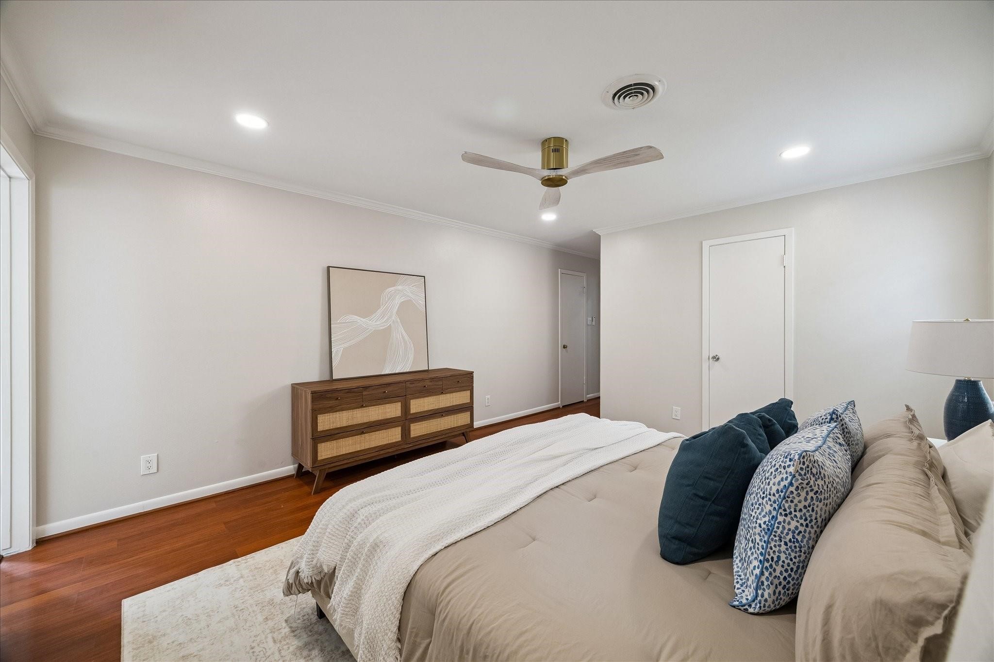 9777 Larston Street Property Photo 13