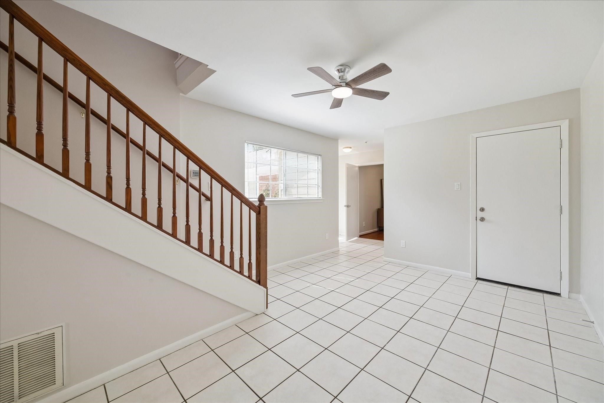 9777 Larston Street Property Photo 14