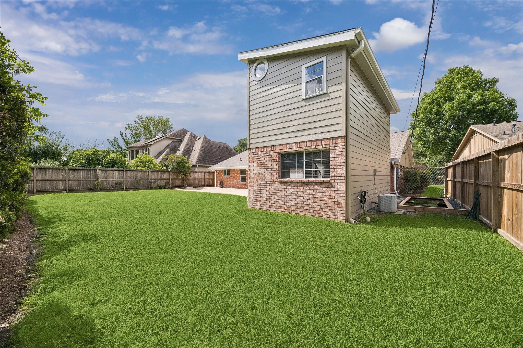 9777 Larston Street Property Photo 27
