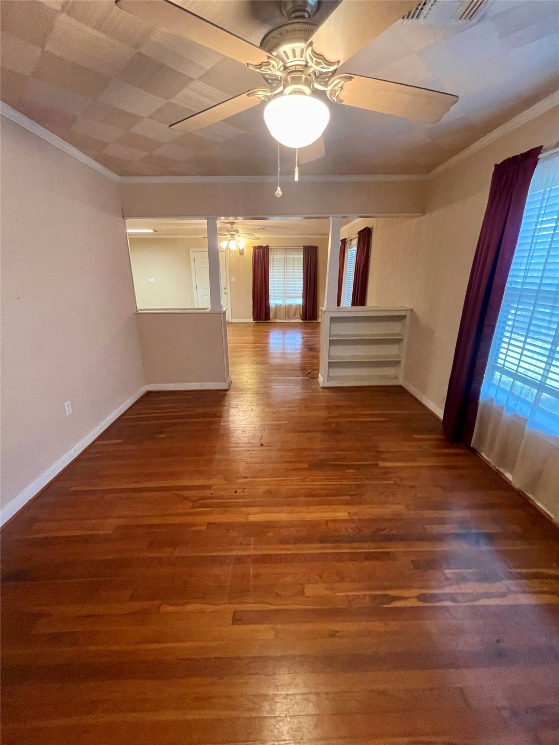 1382 Loop 522 Property Photo 9