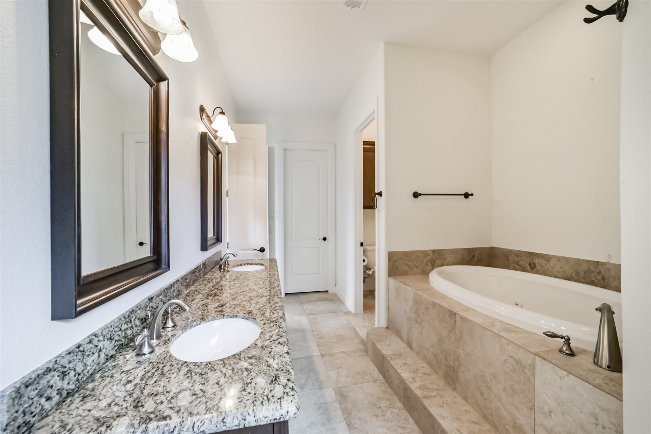 2016 Sabine Street Property Photo 23