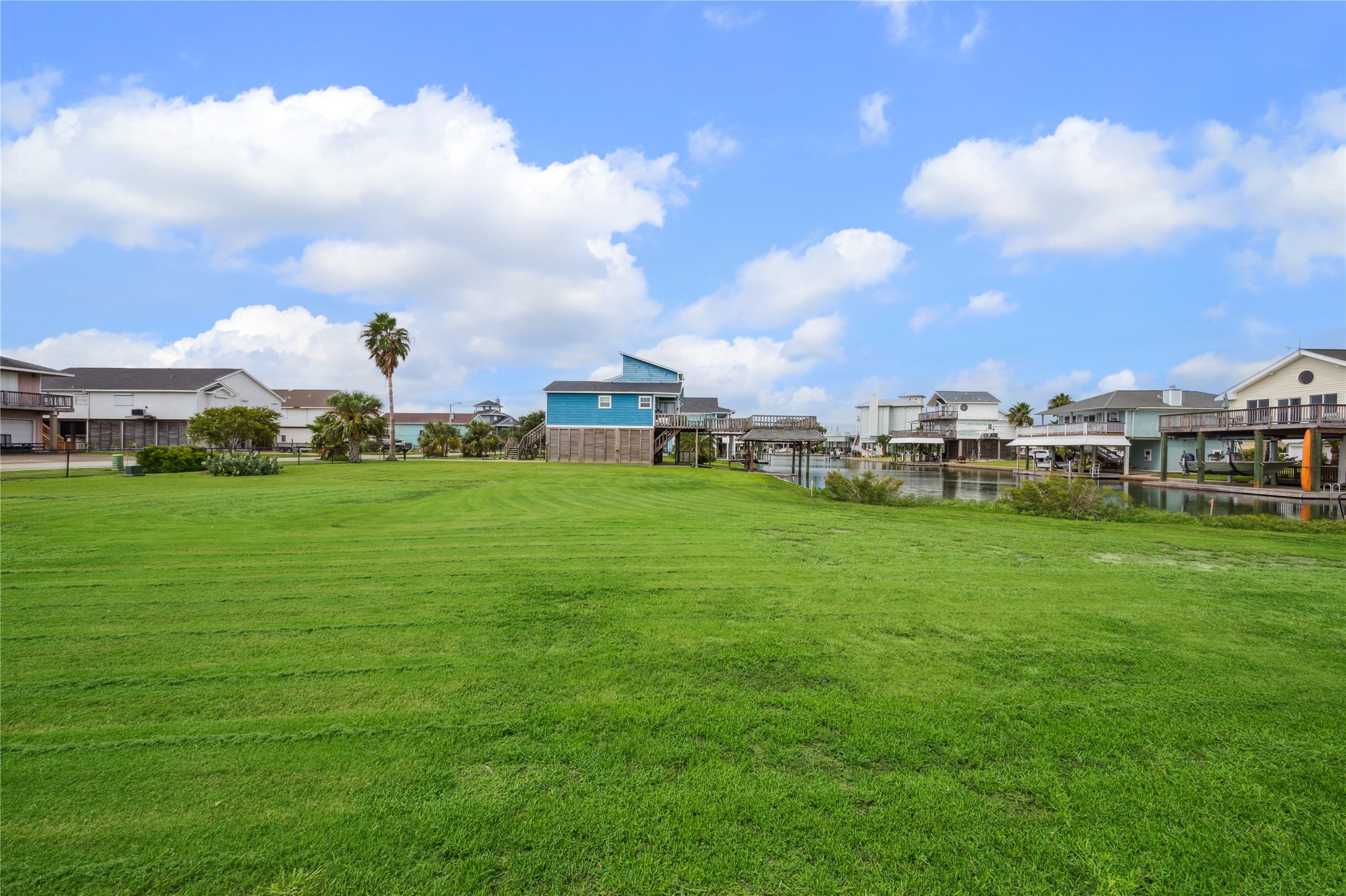 1310 & 1314 Maui Drive Property Photo 12
