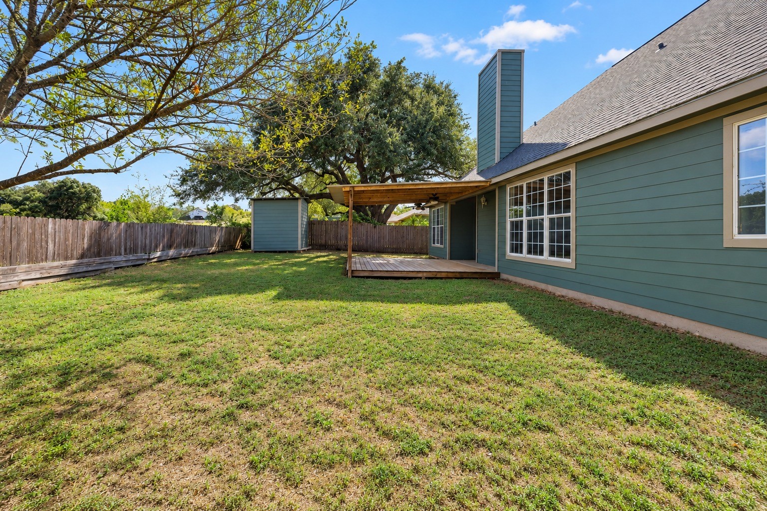 340 Rose Mayer Loop Property Photo 27