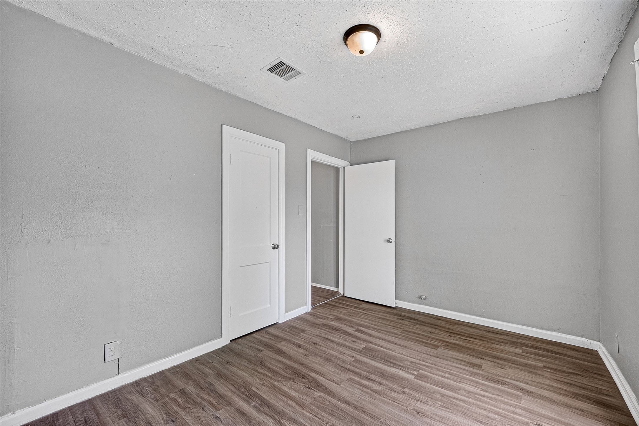 4118 Sunflower Street Property Photo 13