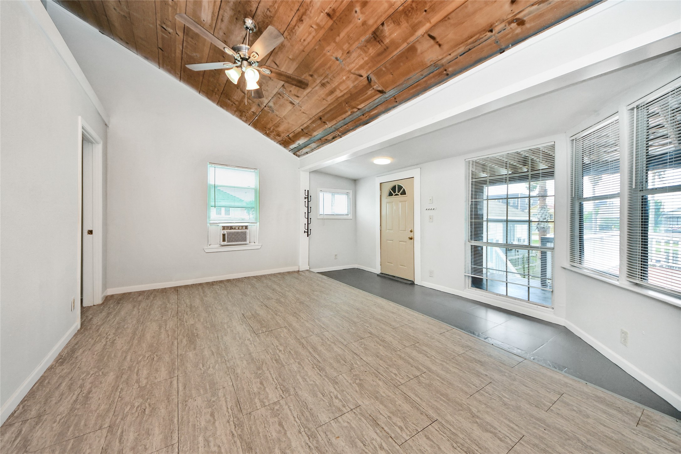 814 Broadway Avenue A Property Photo 7