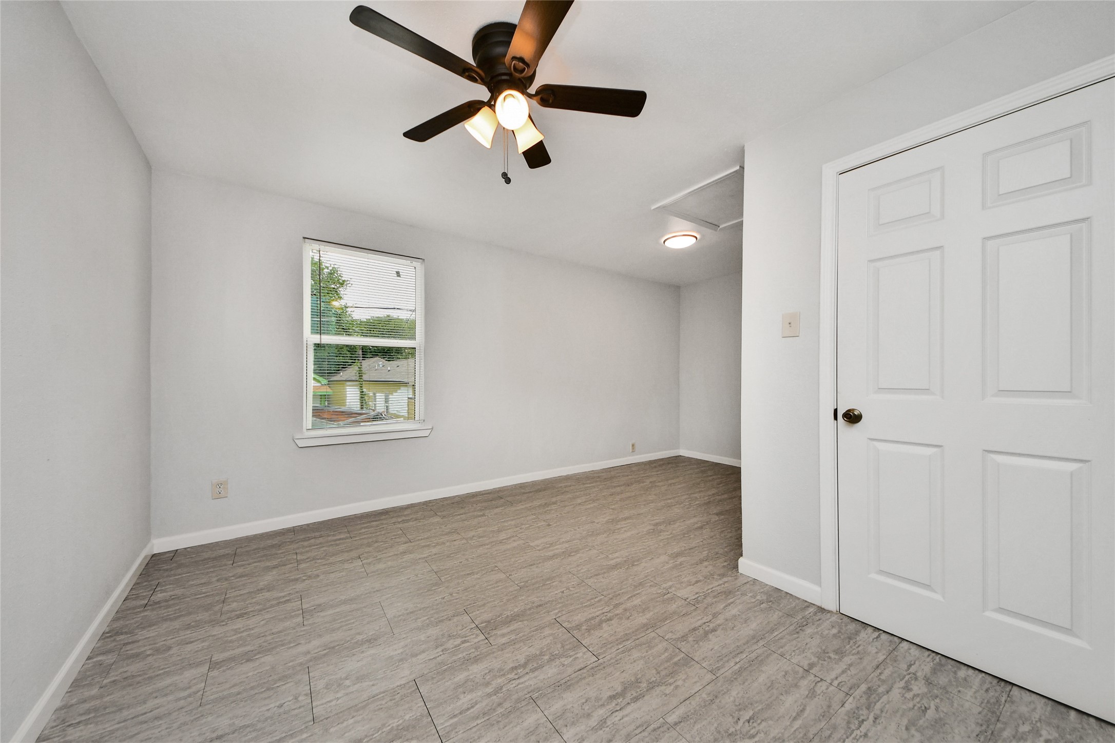 814 Broadway Avenue A Property Photo 17