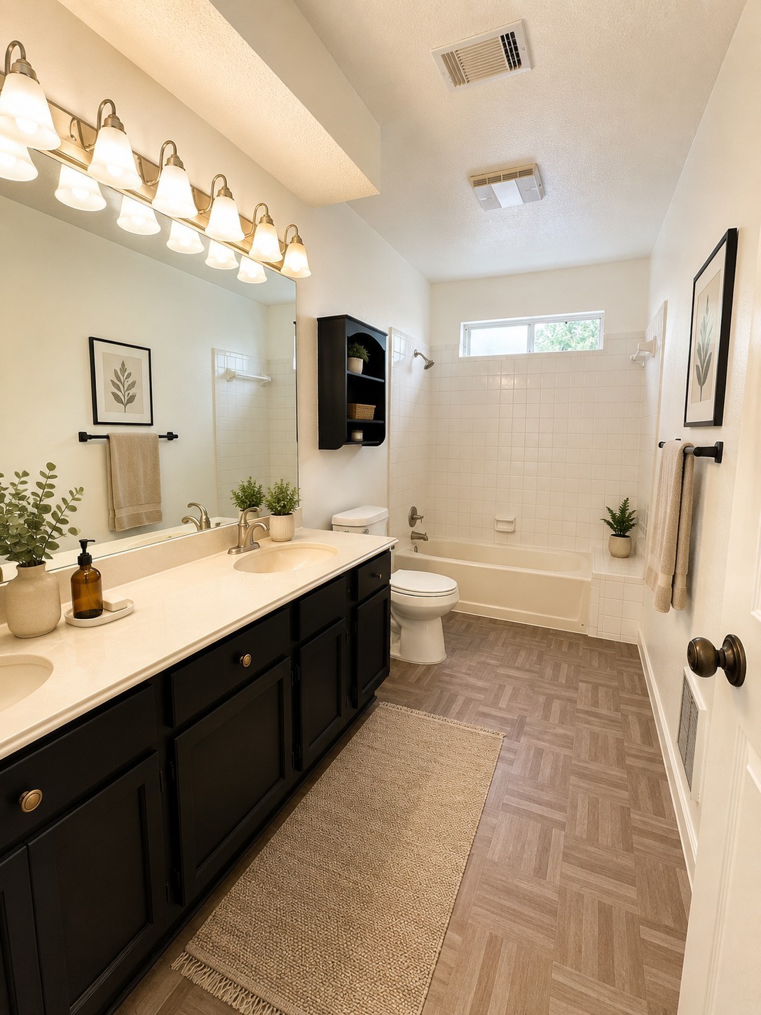 9009 Tavenor Lane Property Photo 14