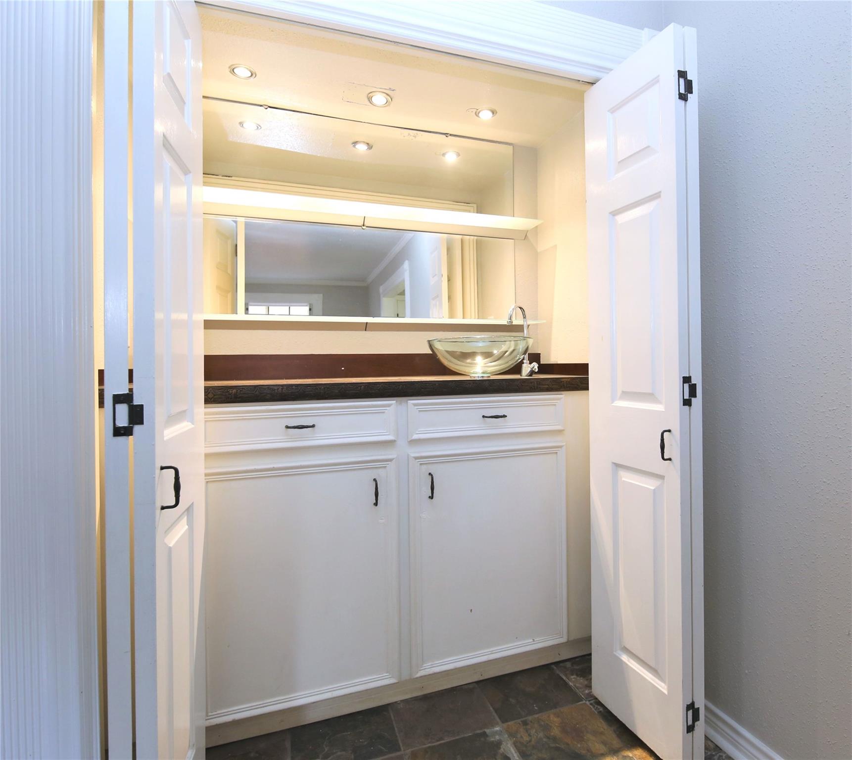 1126 Nantucket 3 Property Photo 6